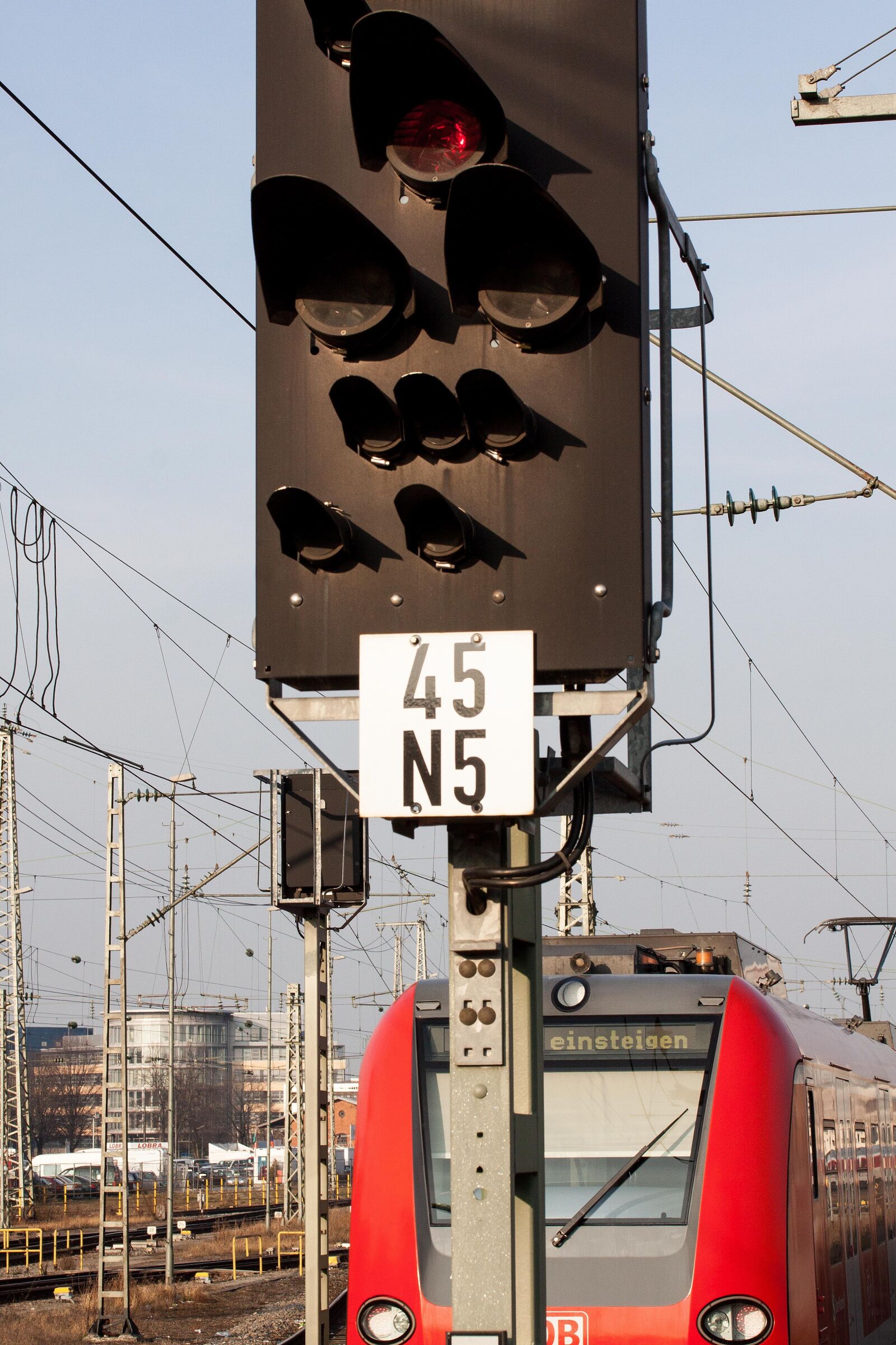 Canon EOS 50D sample photo. Signal, stop, train photography