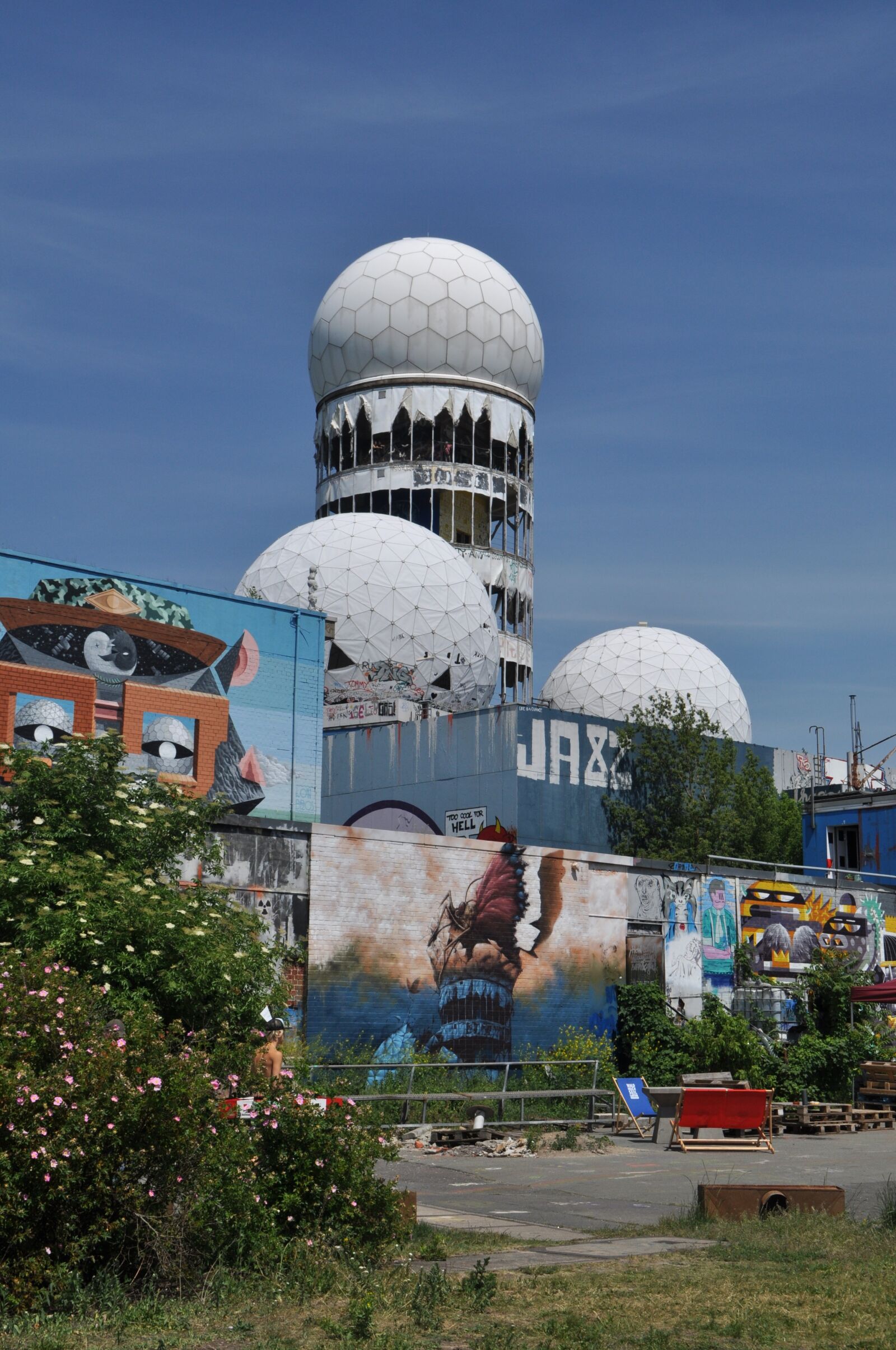 Nikon D5000 sample photo. Teufelsberg, berlin, street art photography