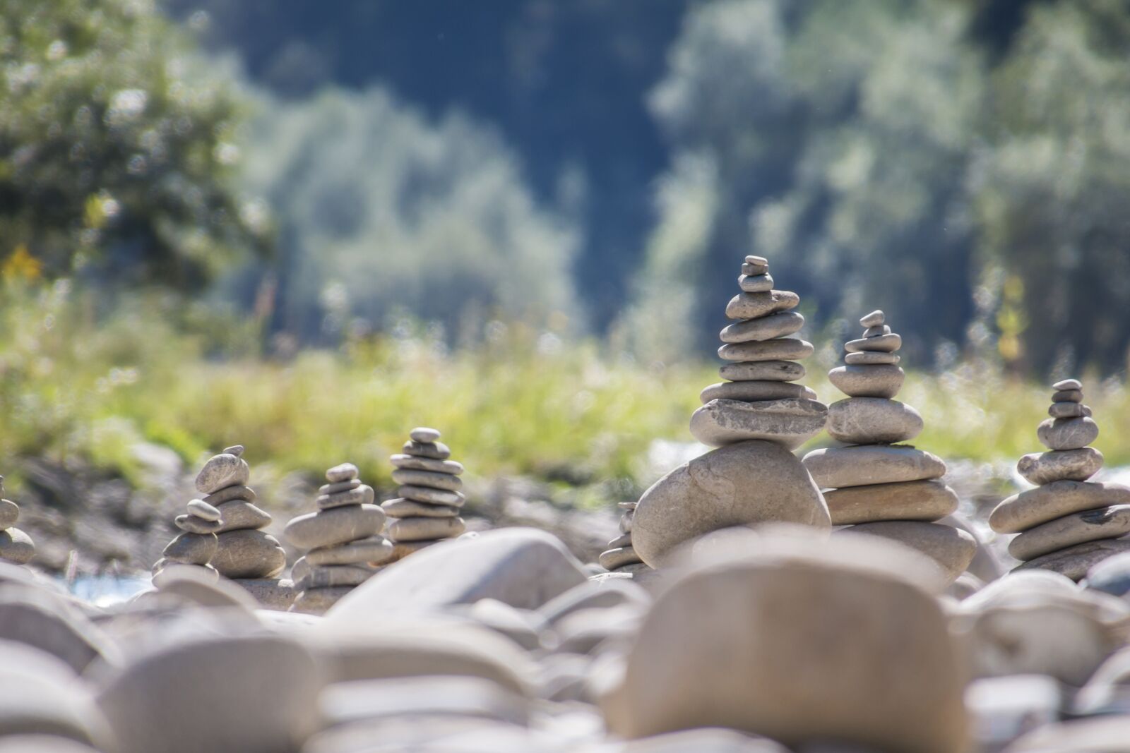 Canon EOS 70D sample photo. Stone sculpture, cairn, water photography