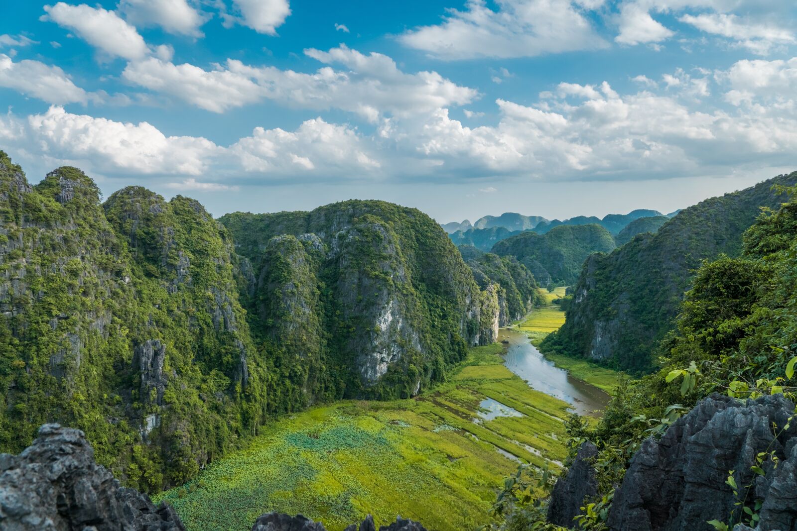 Sony ILCA-77M2 + Sony DT 16-50mm F2.8 SSM sample photo. Landscape, vietnam, scenery photography