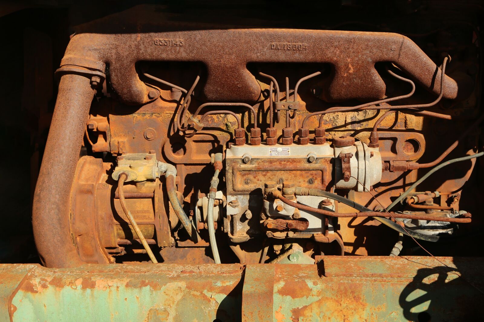 Canon EOS 6D + Canon EF 24-105mm F4L IS USM sample photo. Rusty, old, engine photography