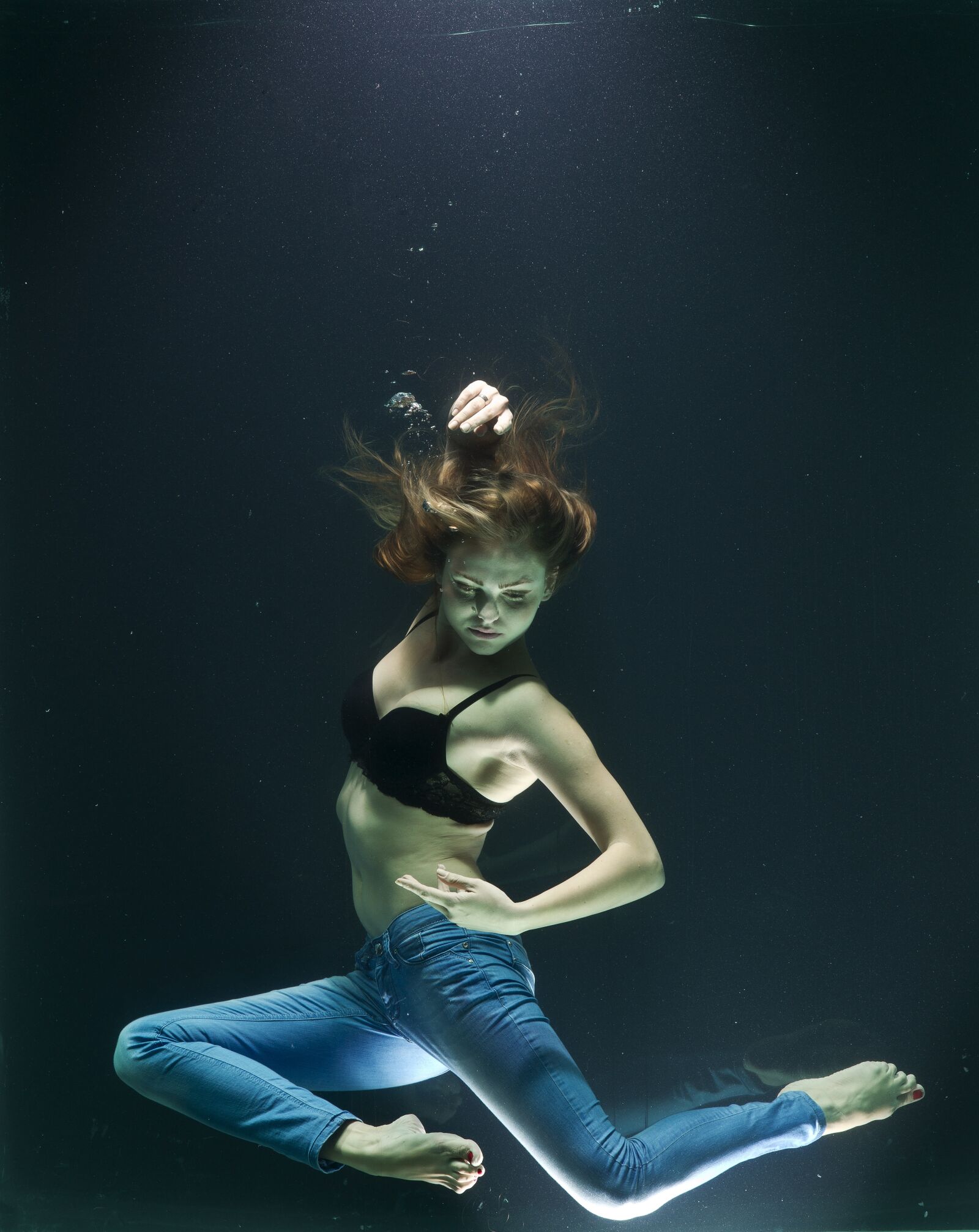 Sony Alpha DSLR-A850 sample photo. Water, drowning, fashion photography
