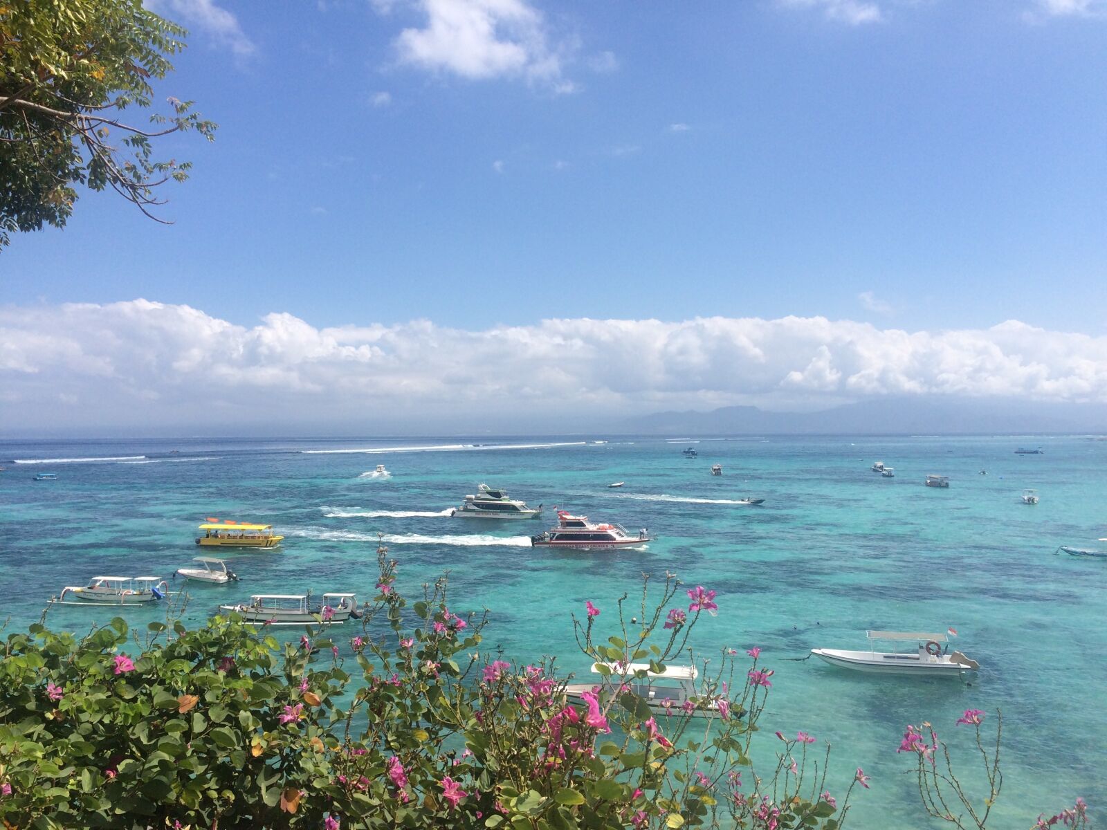 iPhone 5s back camera 4.15mm f/2.2 sample photo. Beach, lonely island, dream photography