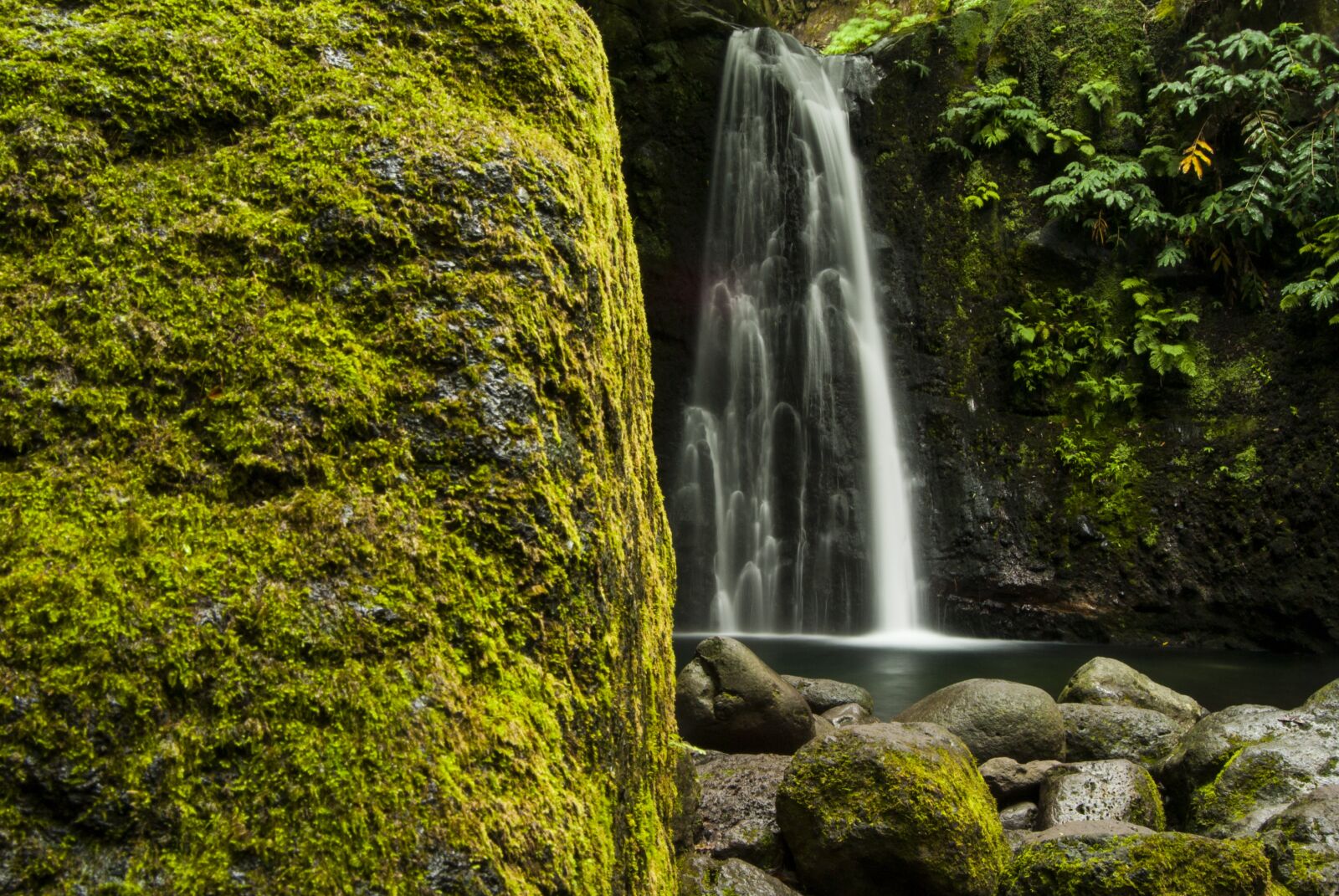 Nikon D3000 sample photo. Natural, landscape, waterfall photography