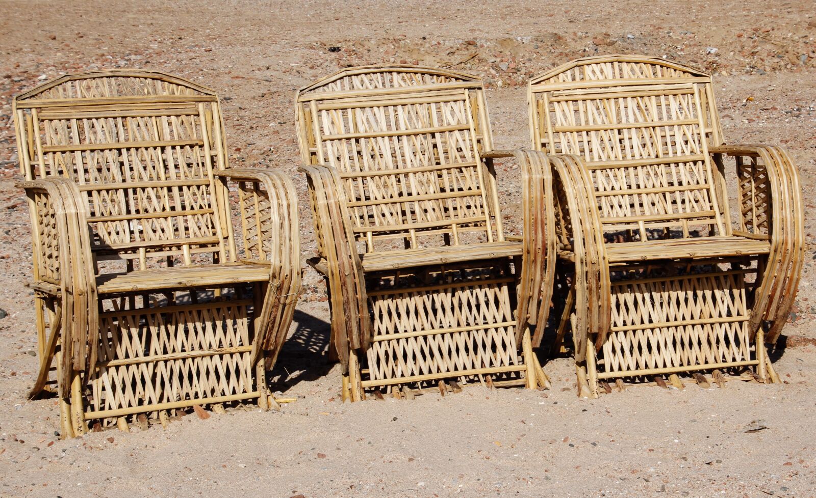 Canon EOS 60D sample photo. Wicker furniture, hand labor photography