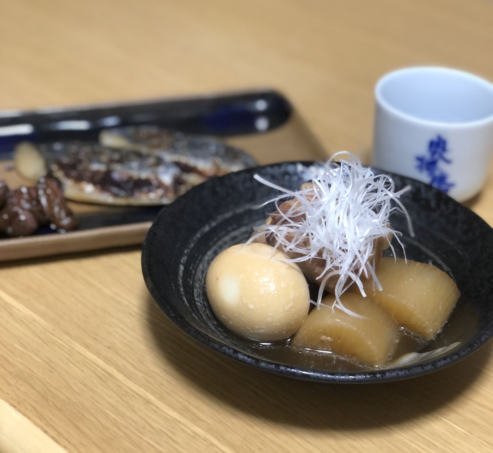 iPhone X back dual camera 6mm f/2.4 sample photo. Sake, japanese, dinner photography