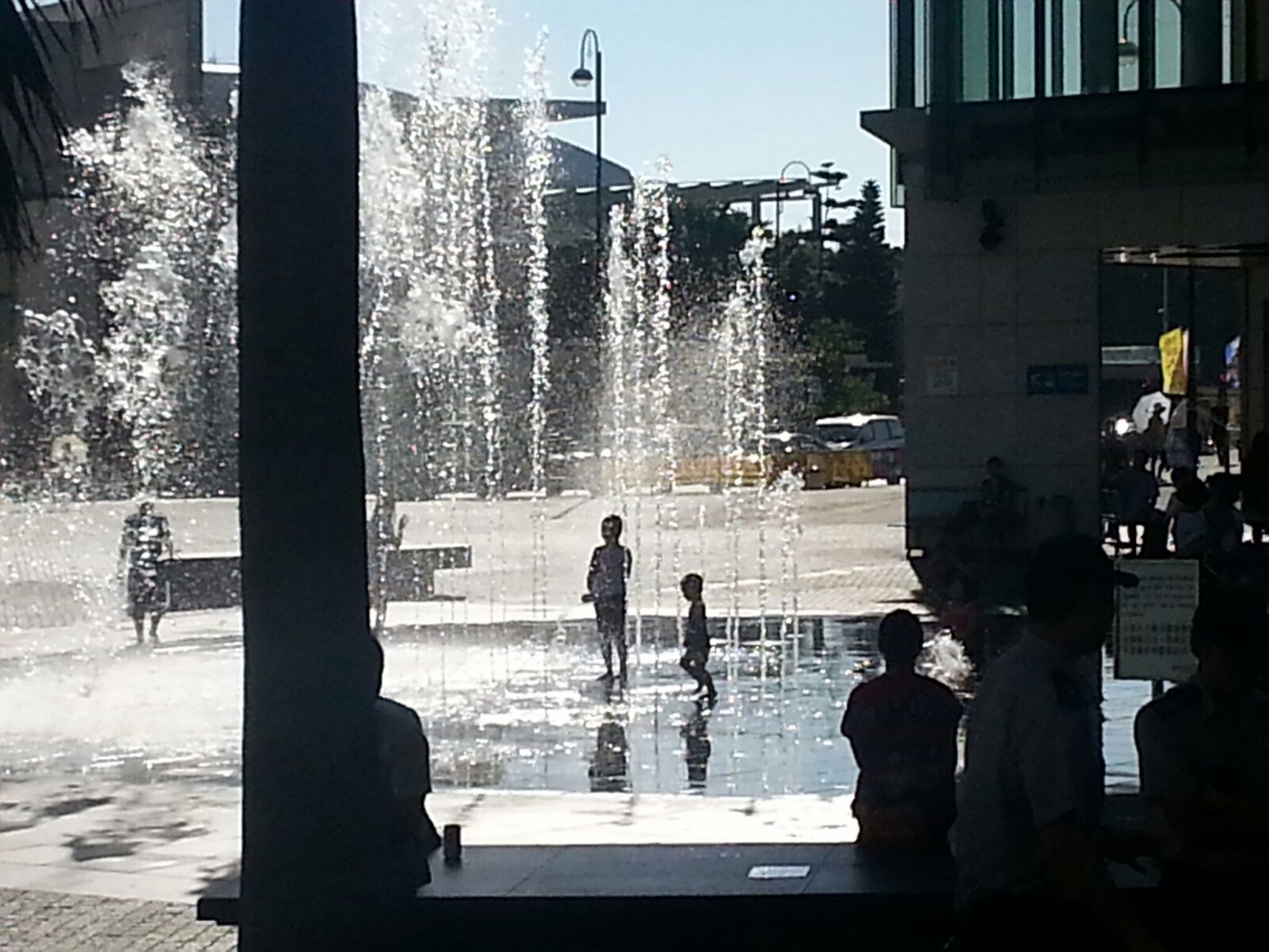 Samsung Galaxy Note2 sample photo. Eau, enfant, fontaine, hong photography