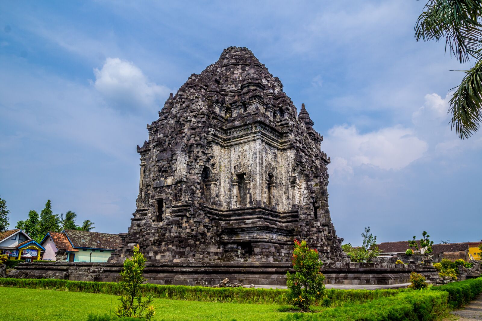 Canon EOS 1200D (EOS Rebel T5 / EOS Kiss X70 / EOS Hi) sample photo. Temple, kalasan, candi photography