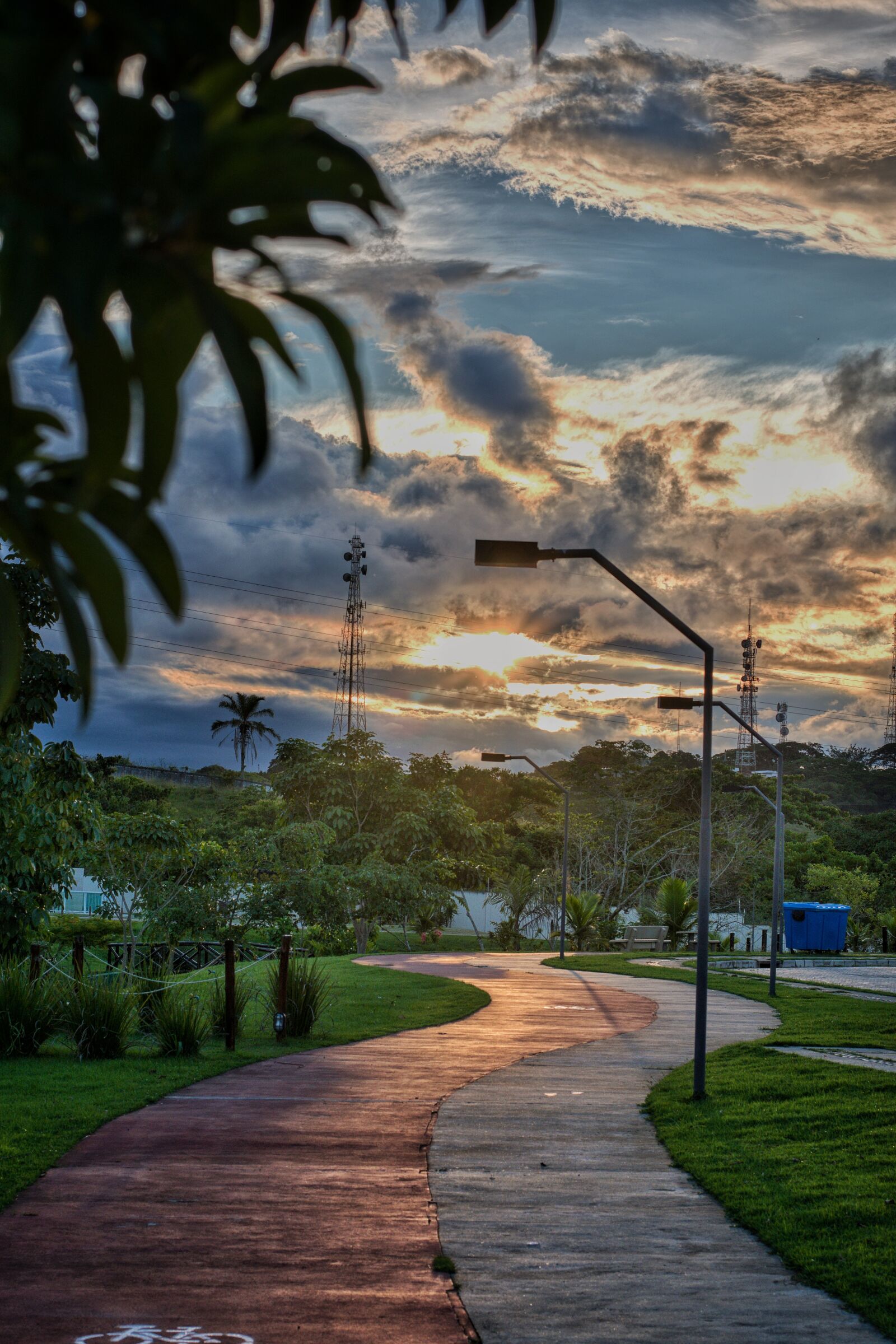 Nikon D5600 sample photo. Sunset, landscape, sky photography