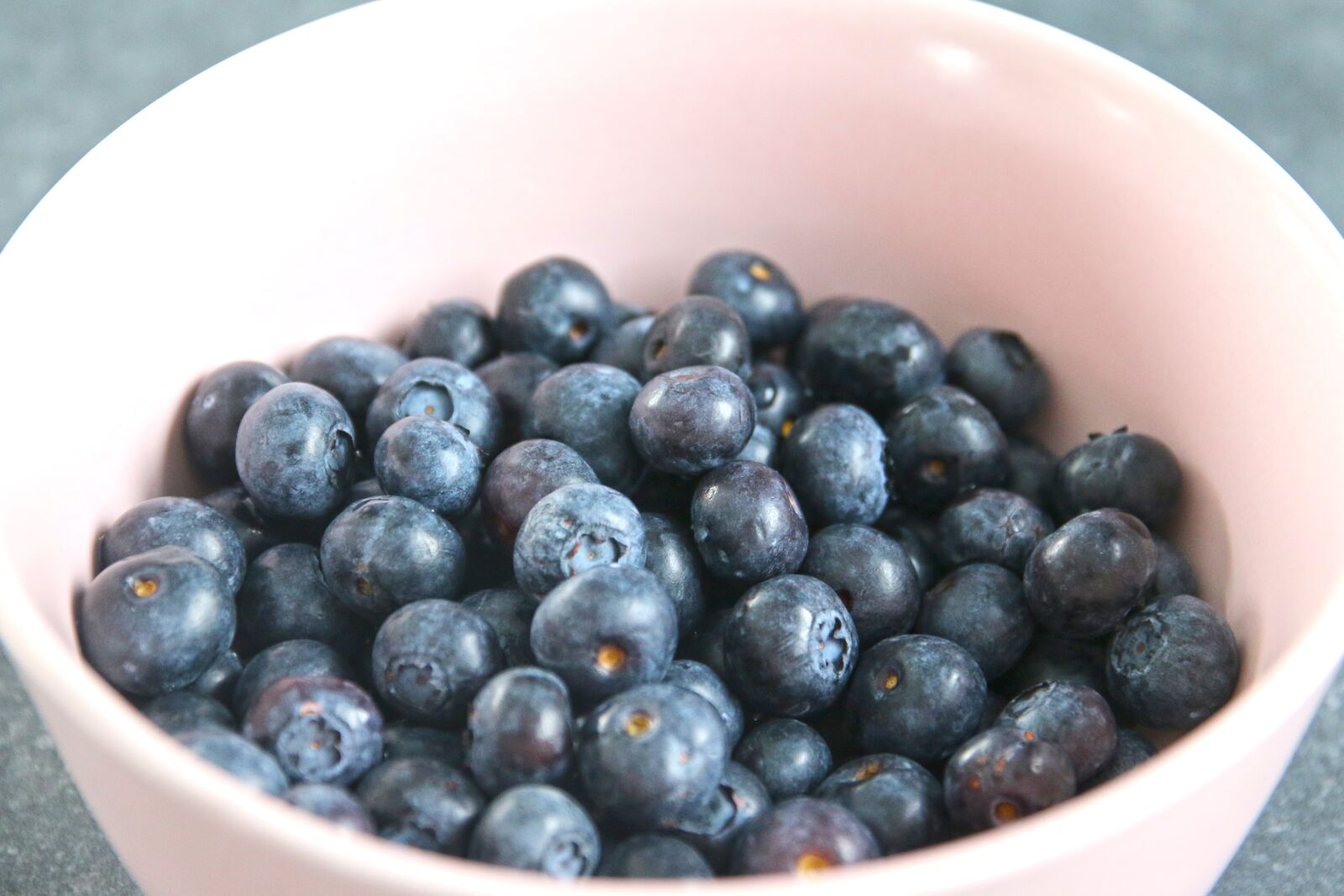 Canon EOS 70D sample photo. Blueberries, bowl, fruit photography