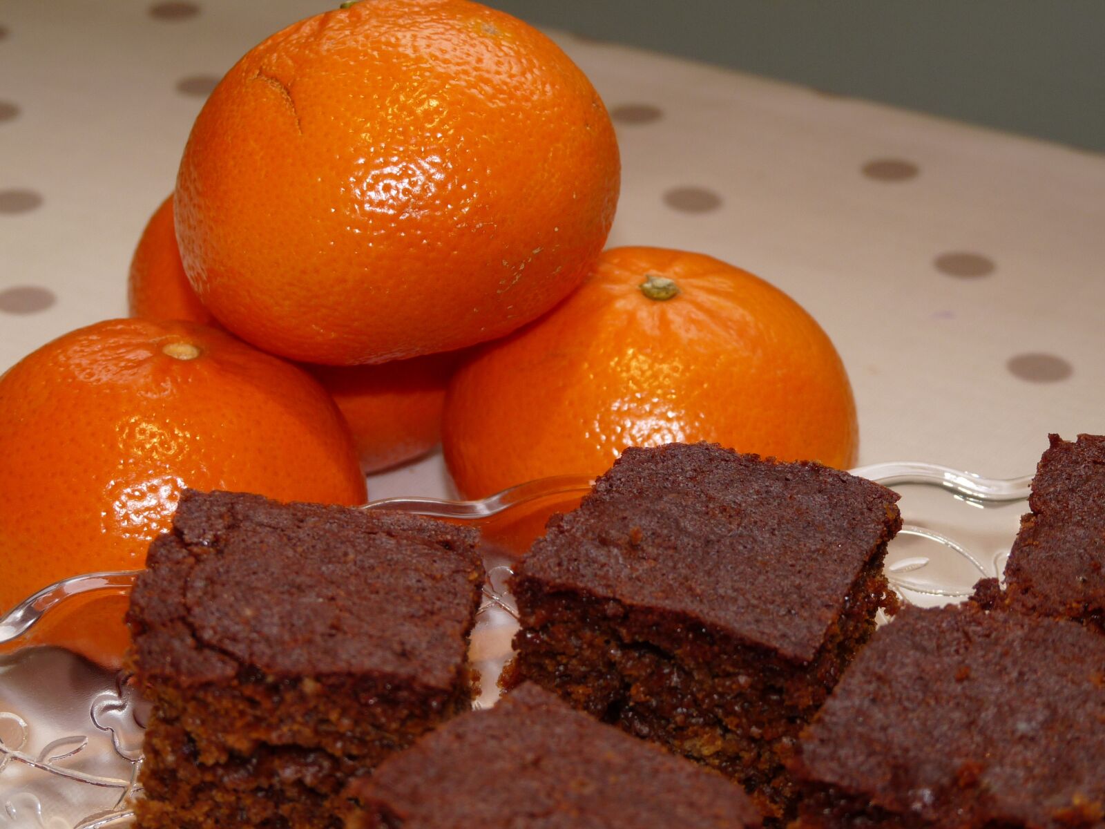 Panasonic Lumix DMC-FZ28 sample photo. Clementine, gingerbread, cake photography