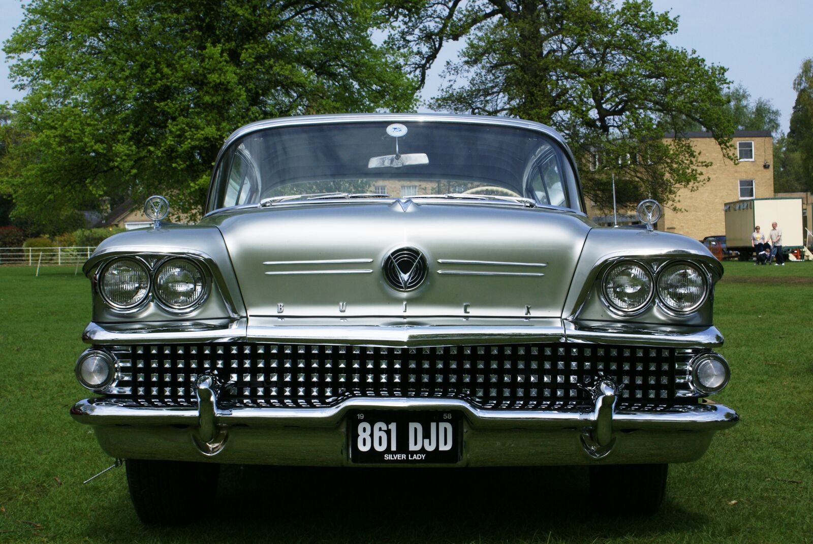 Sony Alpha DSLR-A100 sample photo. Buick, car, automobile photography