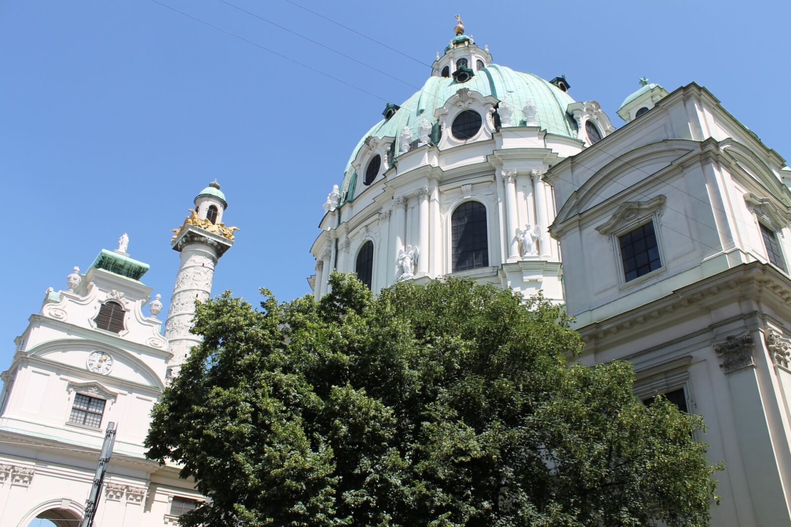 Canon EOS 1100D (EOS Rebel T3 / EOS Kiss X50) sample photo. Architecture, religion, travel photography