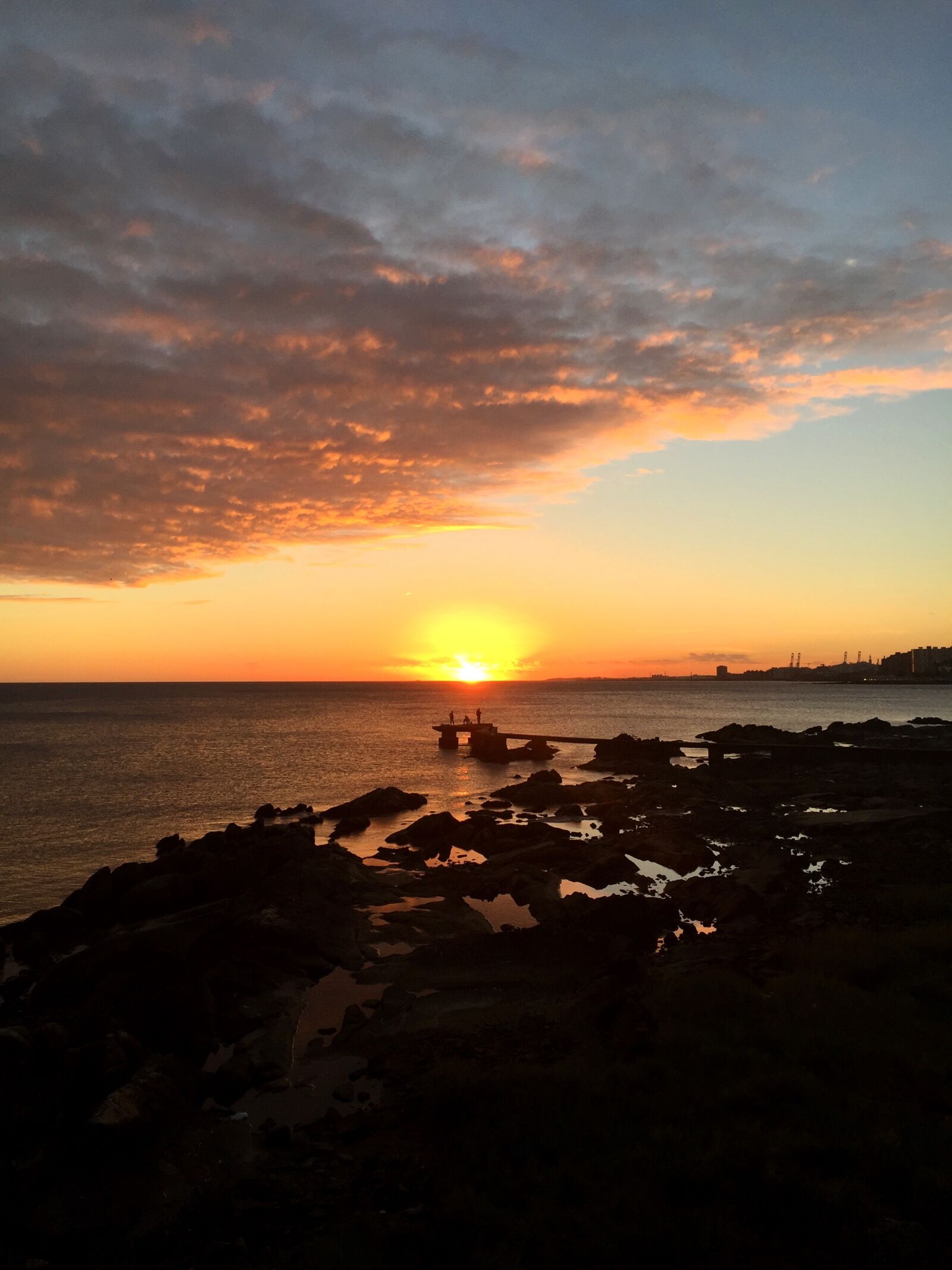 Apple iPhone 6 sample photo. Sunset, beach, sky photography