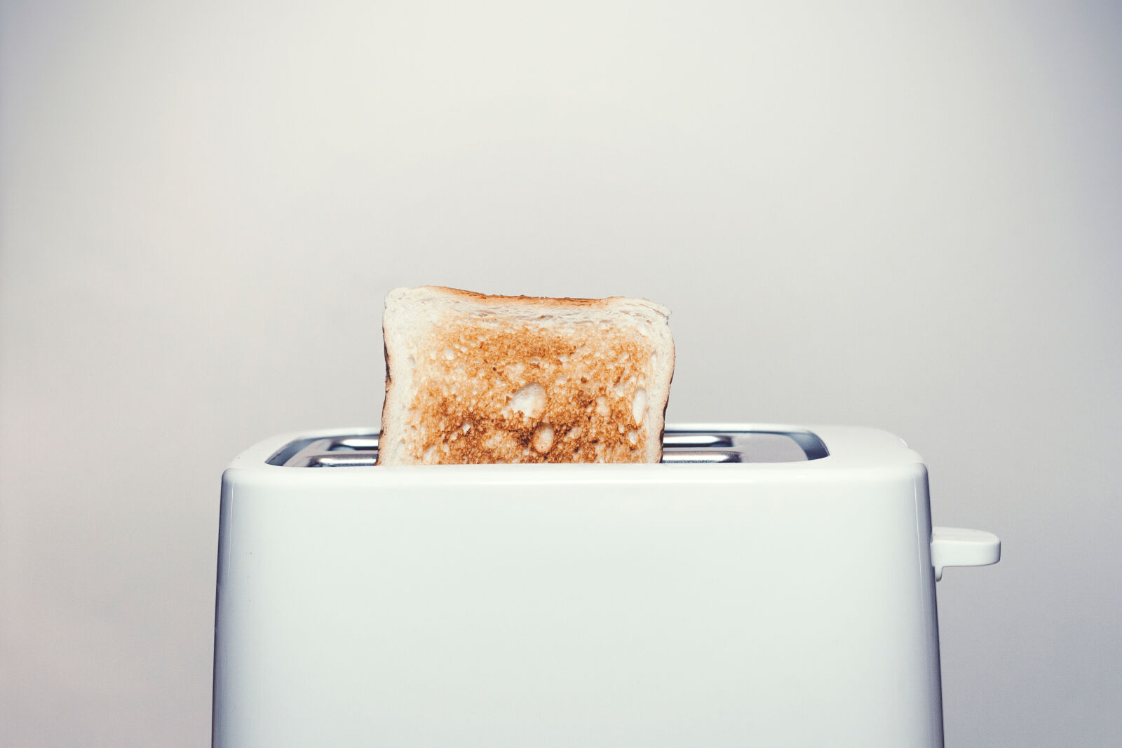 Canon EF 40mm F2.8 STM sample photo. Breakfast, toast, toaster photography