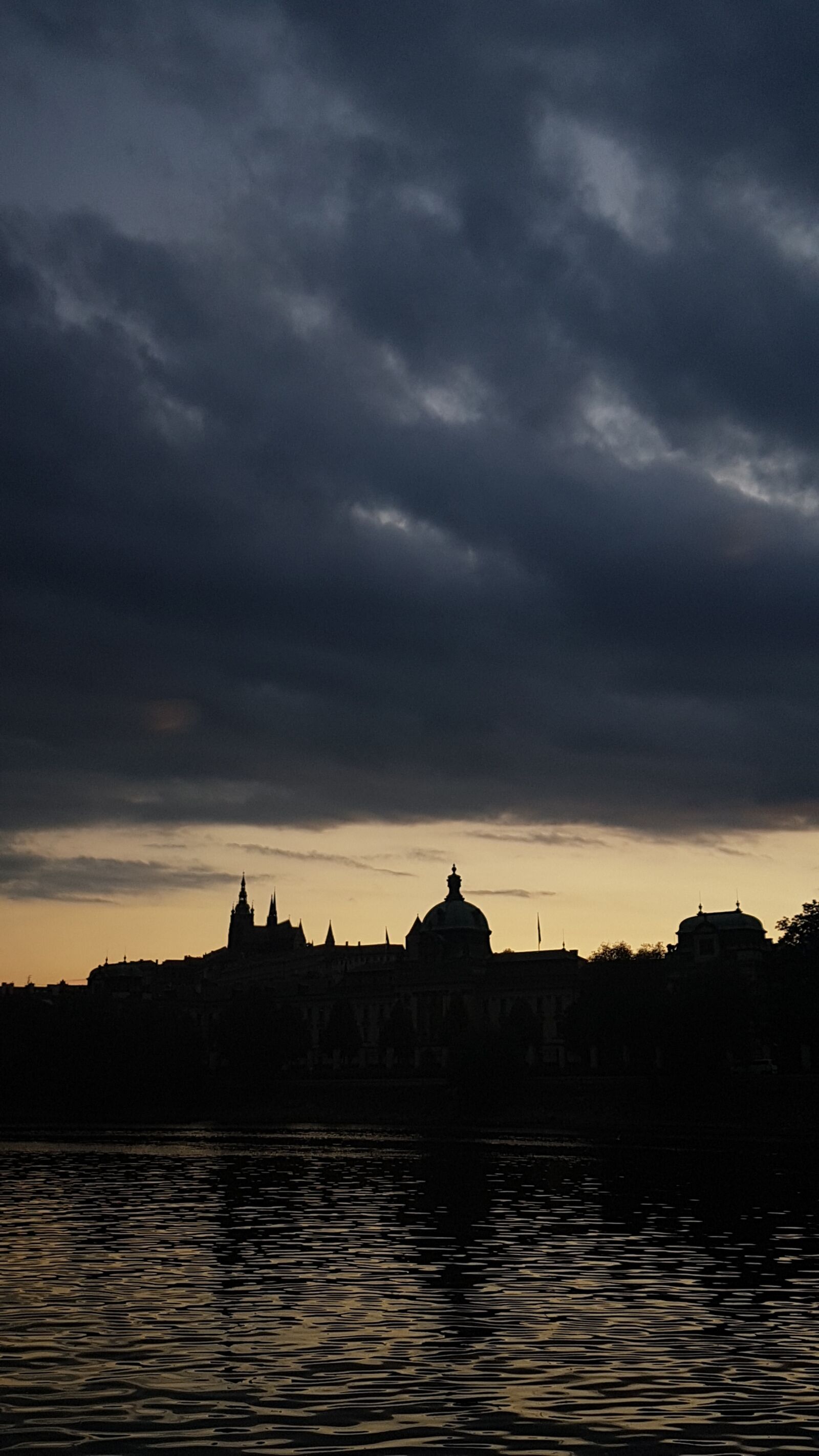 Samsung Galaxy S7 Edge sample photo. Prague, skyline, silhouette photography