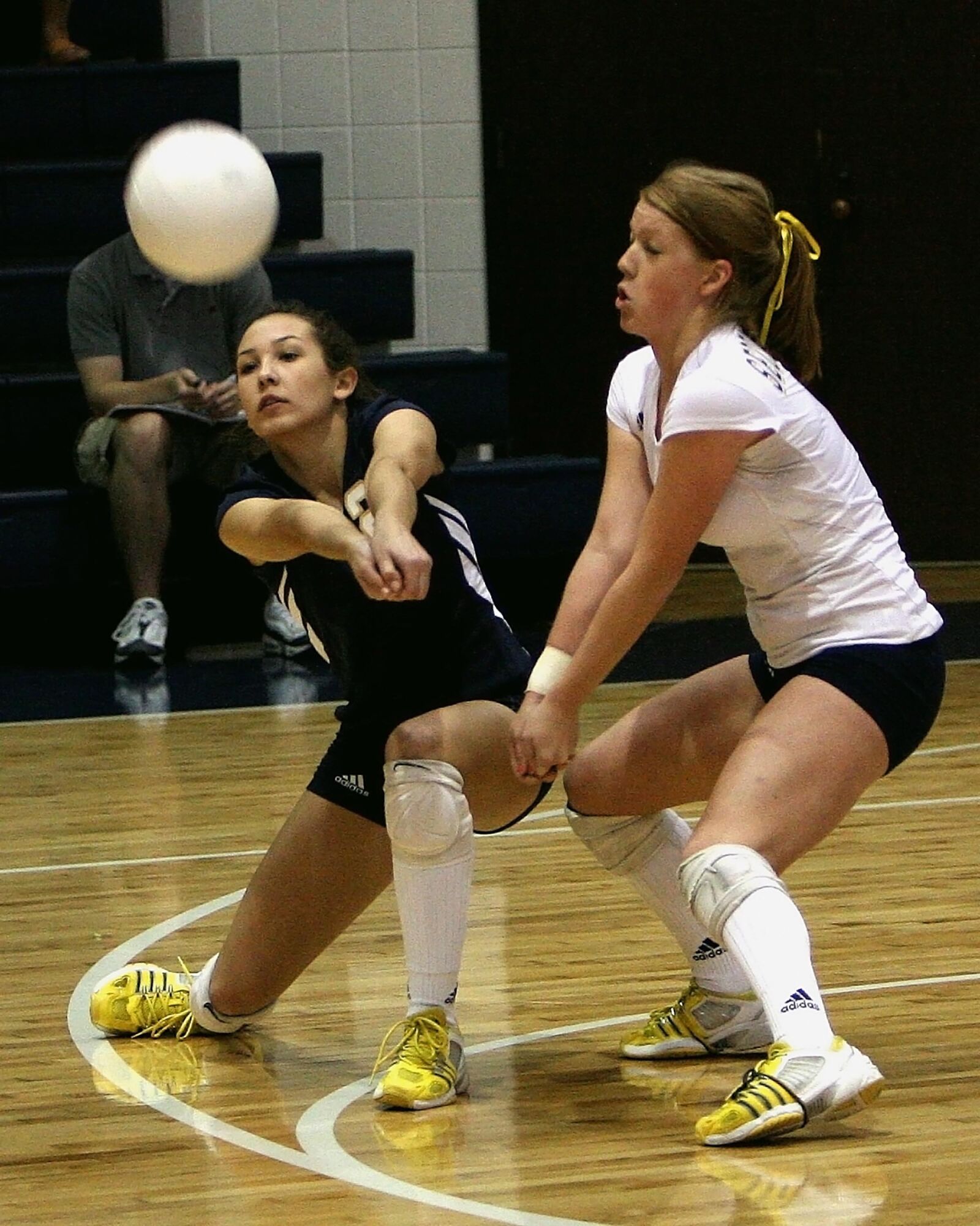 Canon EOS 20D sample photo. Volleyball, female, players photography
