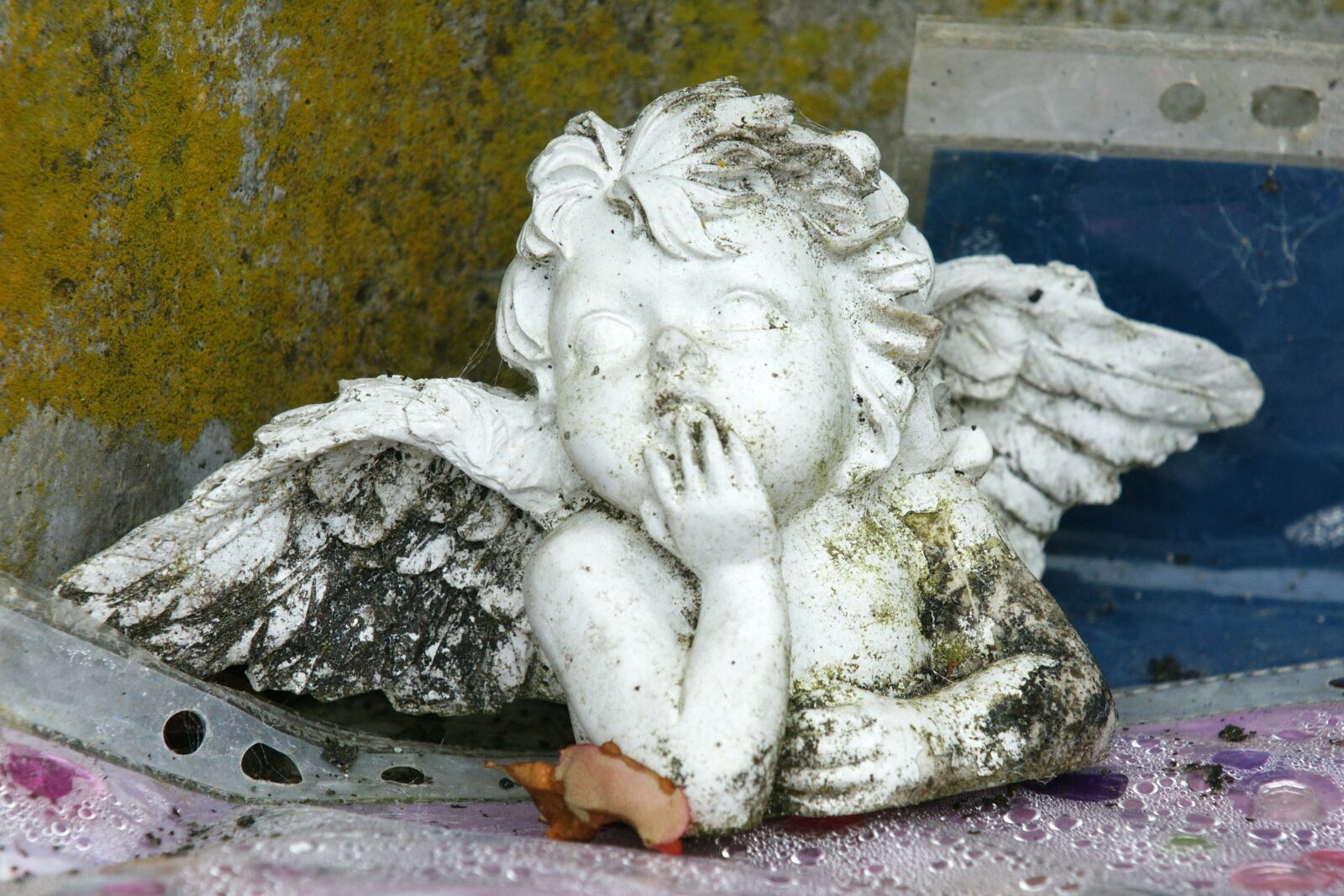 Sony Alpha DSLR-A700 sample photo. Angel, angel figure, reclining photography