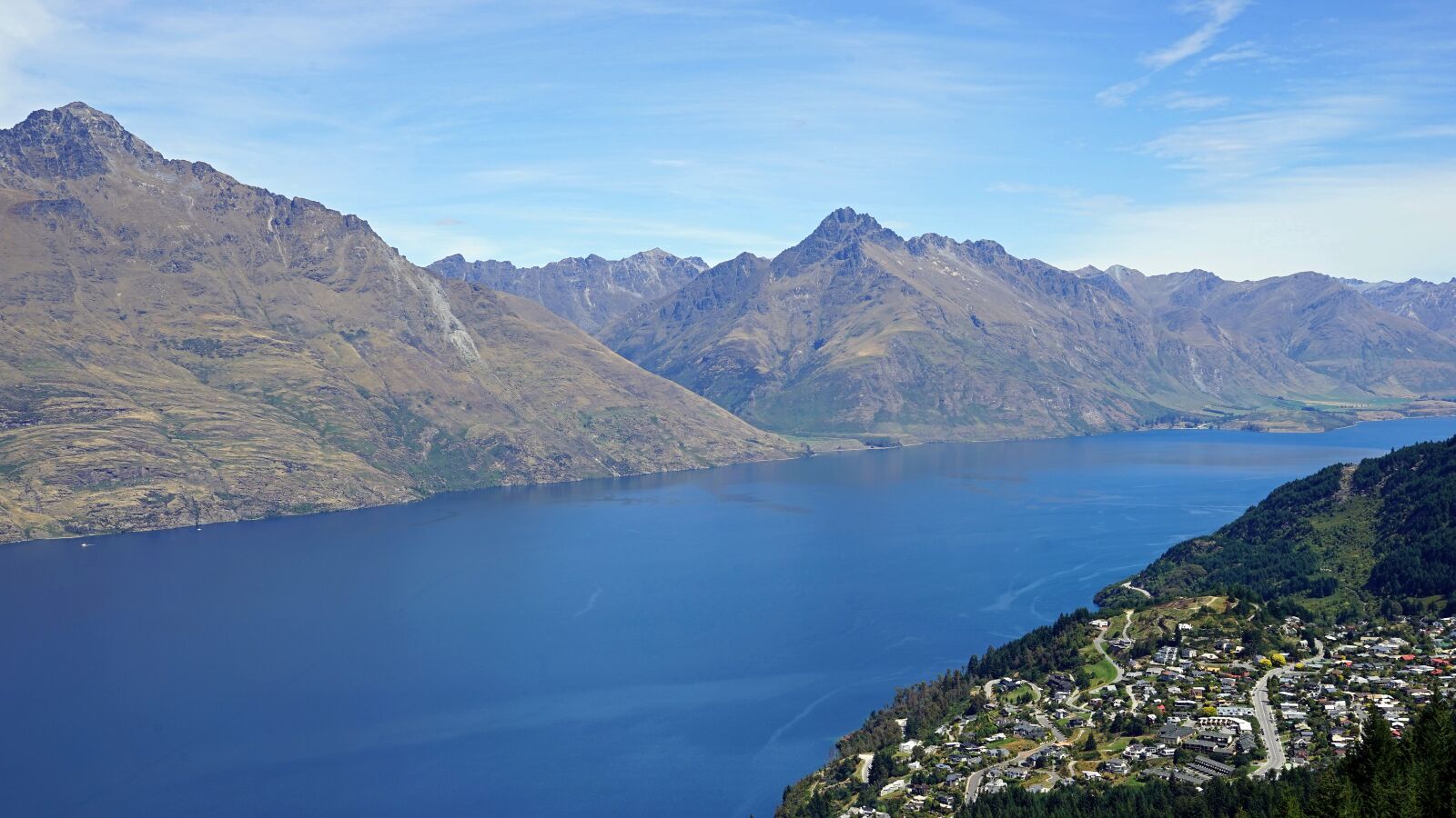 Sony a7 + Sony FE 24-240mm F3.5-6.3 OSS sample photo. Lake wakatipu, queenstown, bobs photography