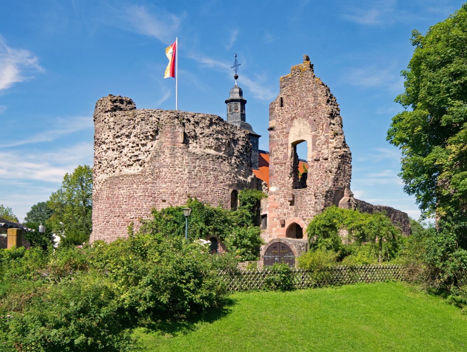 Nikon D5300 sample photo. Castle hayn, dreieich, three photography