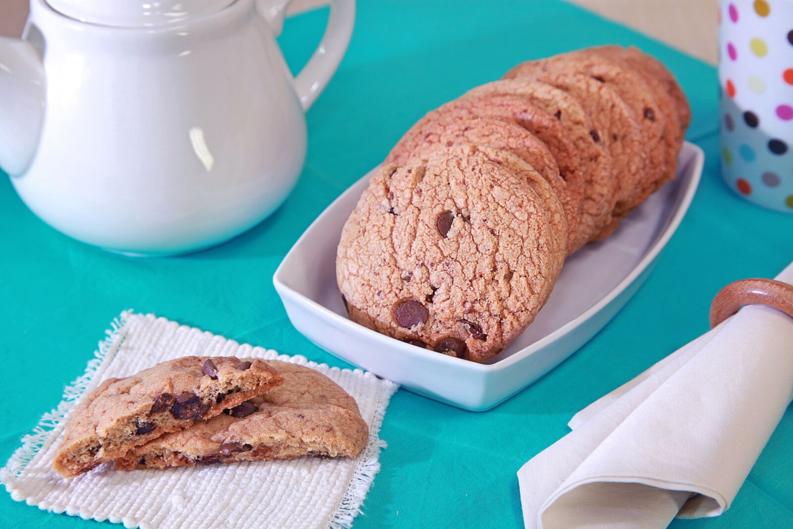 Canon EOS 5D Mark II sample photo. Cookie, cracker, food photography