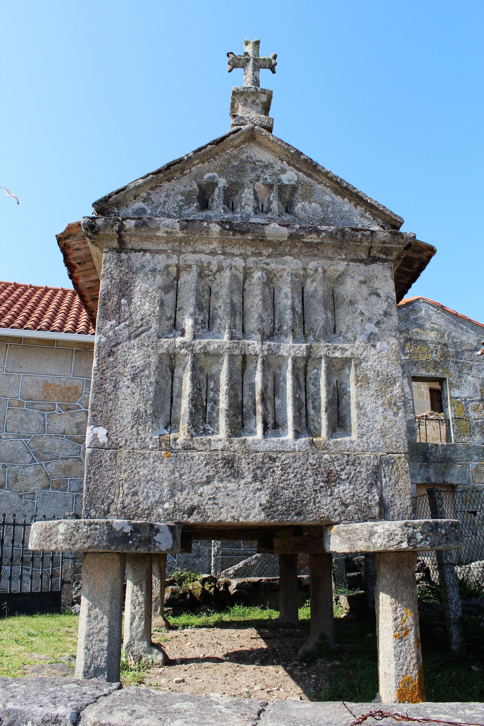 Canon EOS 600D (Rebel EOS T3i / EOS Kiss X5) sample photo. I horreo, cabazo, galicia photography