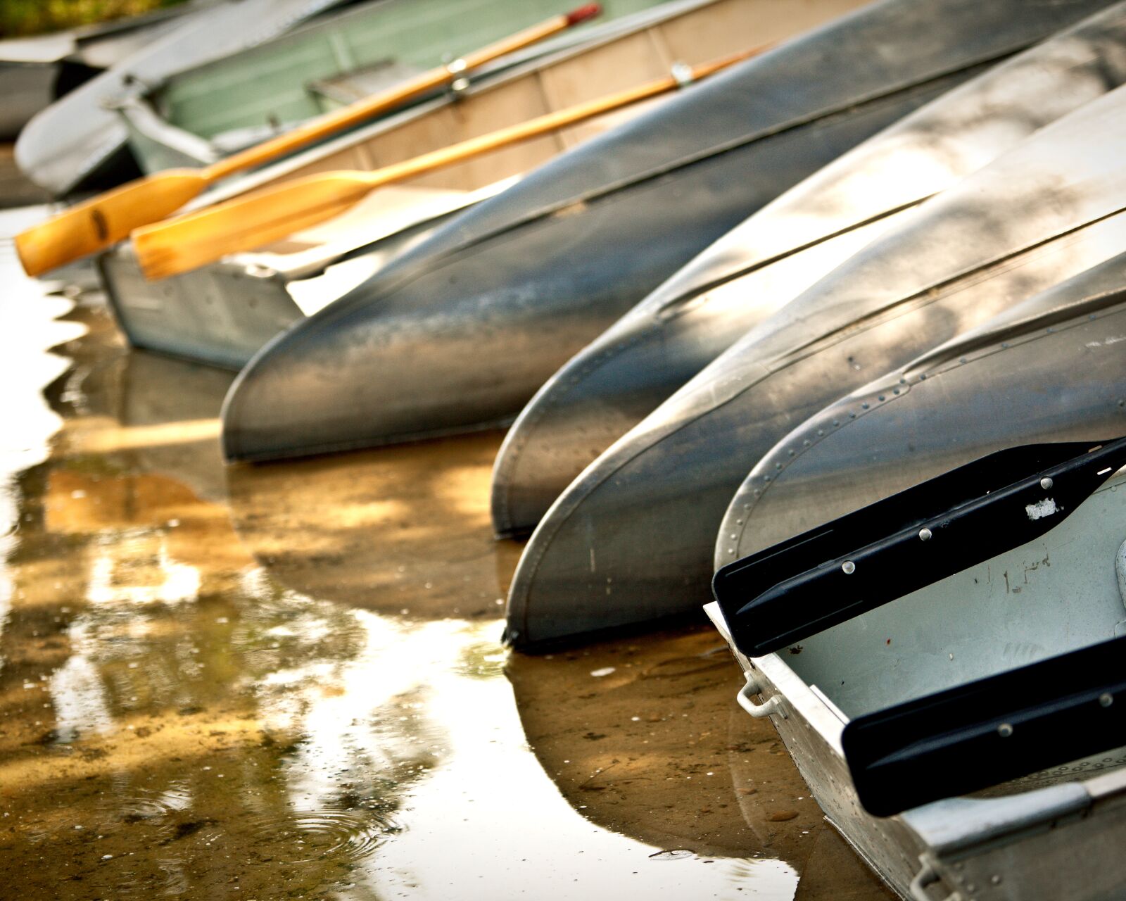 Canon EOS 5D Mark II sample photo. Canoe, water, lake photography