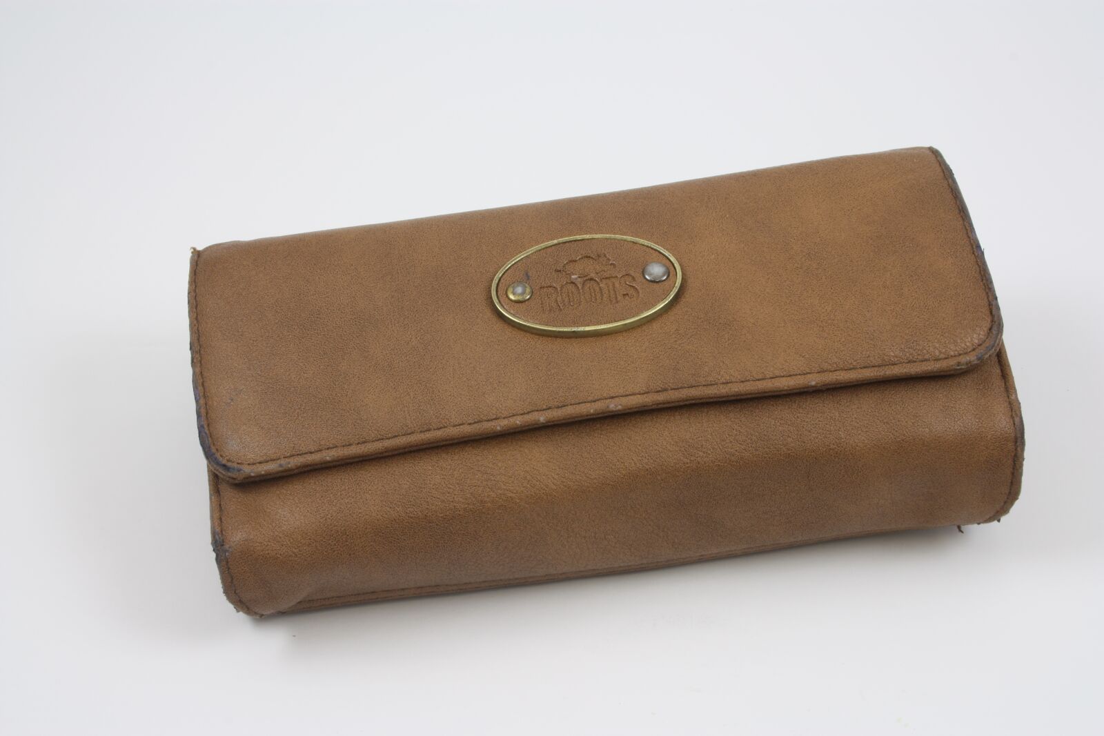 Canon EOS 450D (EOS Rebel XSi / EOS Kiss X2) sample photo. Wallet, pouch, billfold photography