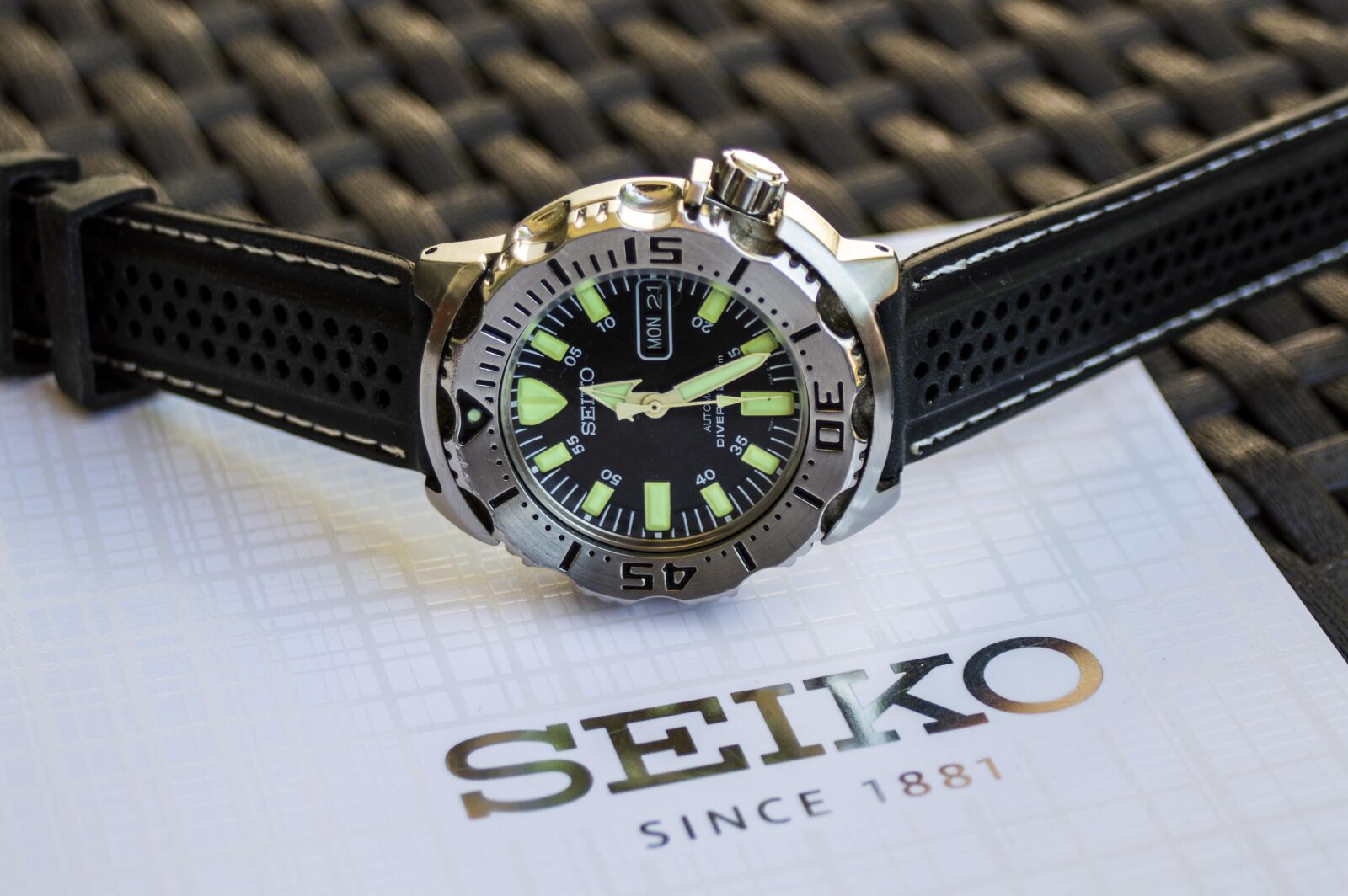 Nikon D3200 sample photo. Hour s, watch, diver's photography
