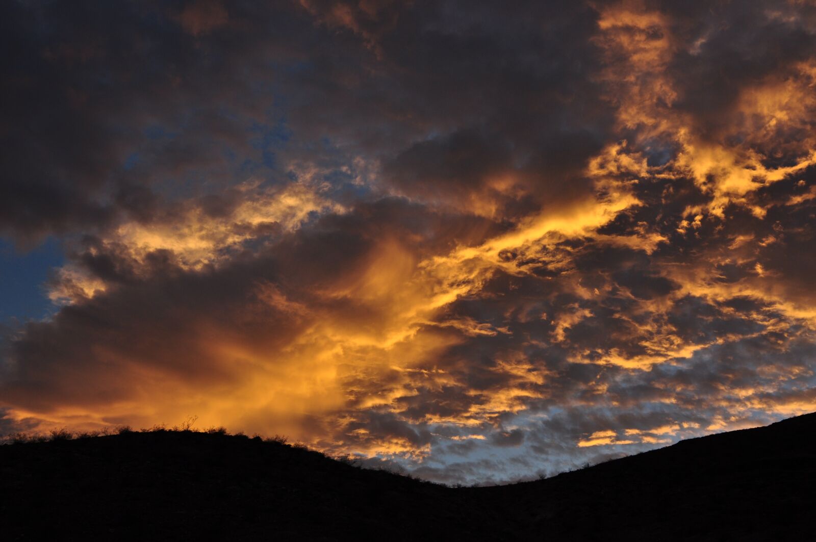 Nikon D5000 sample photo. Sky, clouds, sunlight photography