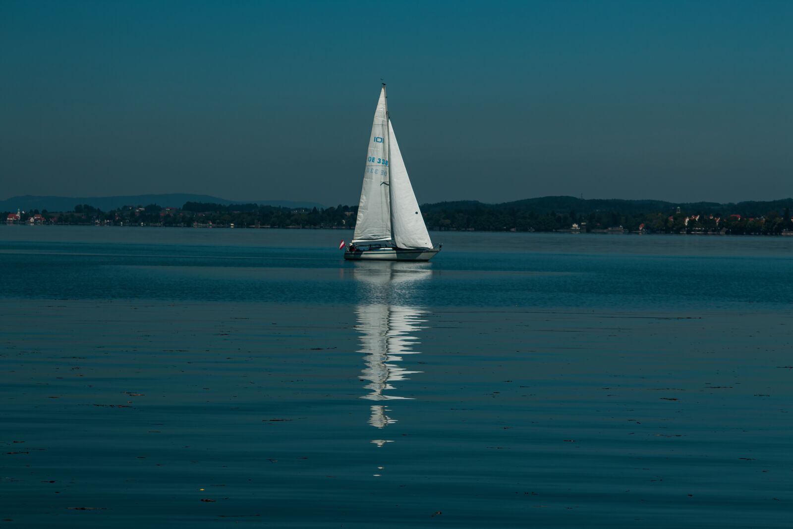 Canon EOS 700D (EOS Rebel T5i / EOS Kiss X7i) sample photo. Sail, blue, sky photography