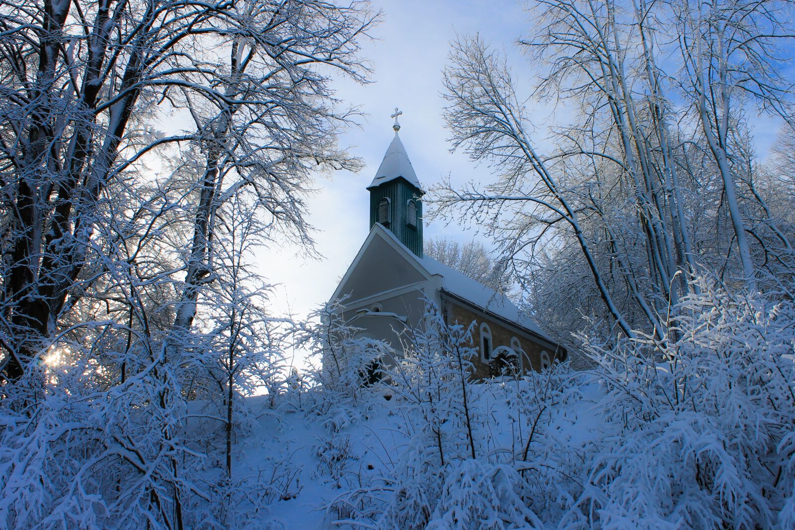 Canon EOS 1100D (EOS Rebel T3 / EOS Kiss X50) sample photo. Church, winter, snowy landscape photography
