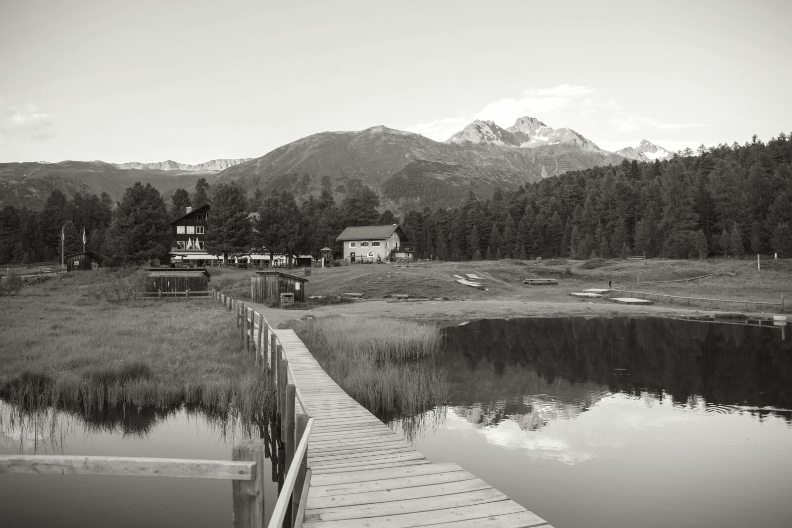 Canon EF 24-70mm F4L IS USM sample photo. Staz, lake, web photography