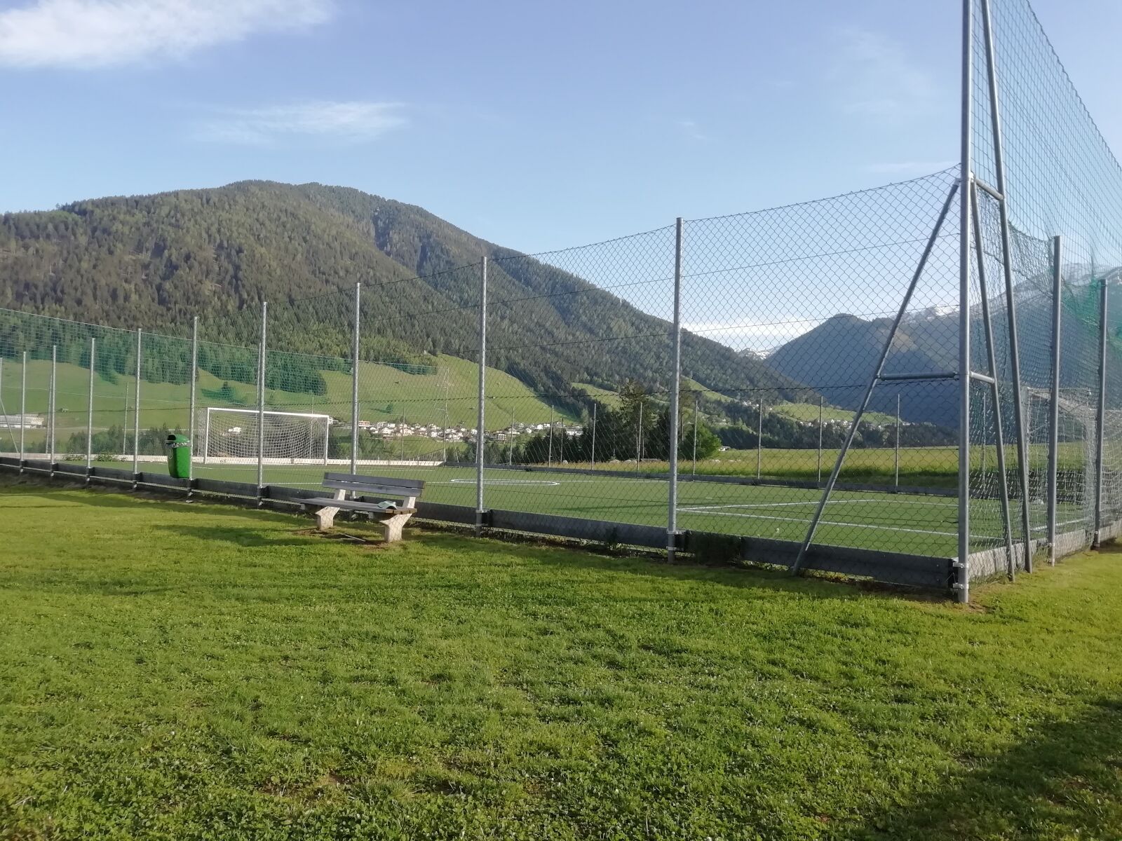 HUAWEI FIG-LX1 sample photo. Football pitch, cage, sunny photography