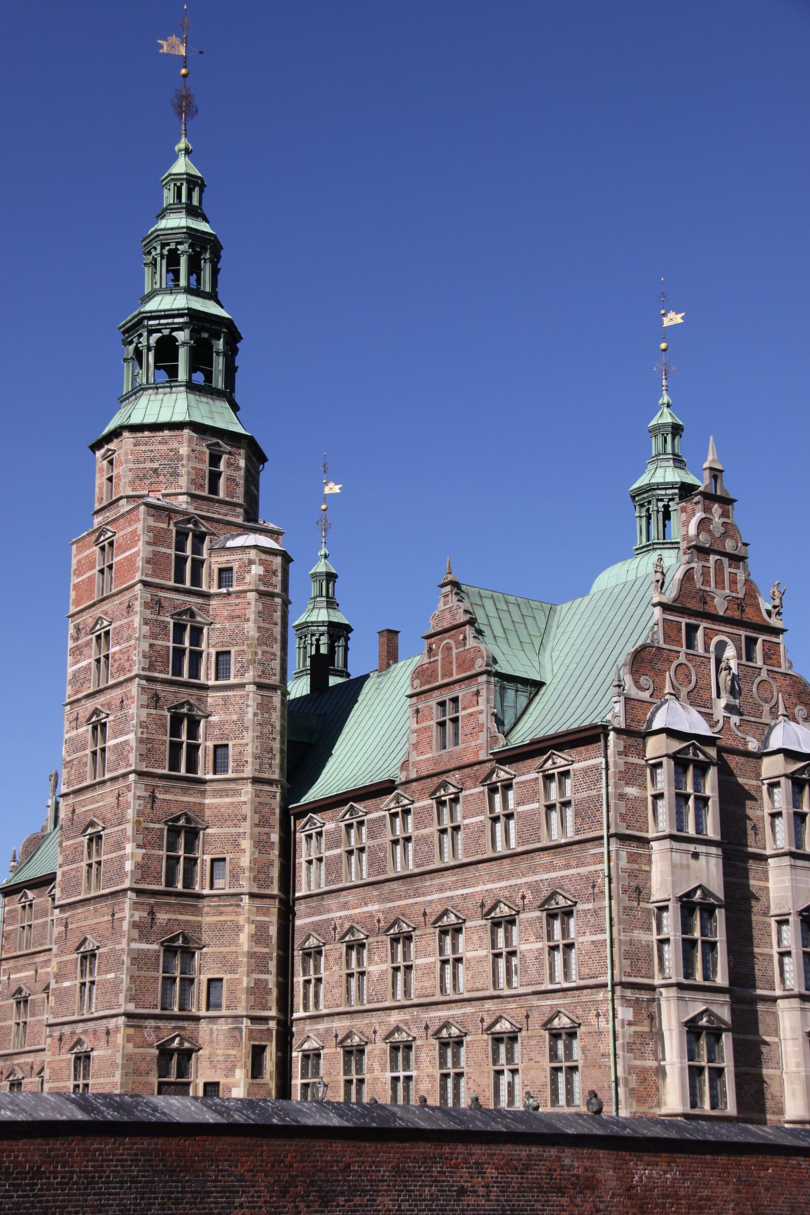 Canon EOS 50D sample photo. Rosenborg, castle, towers photography