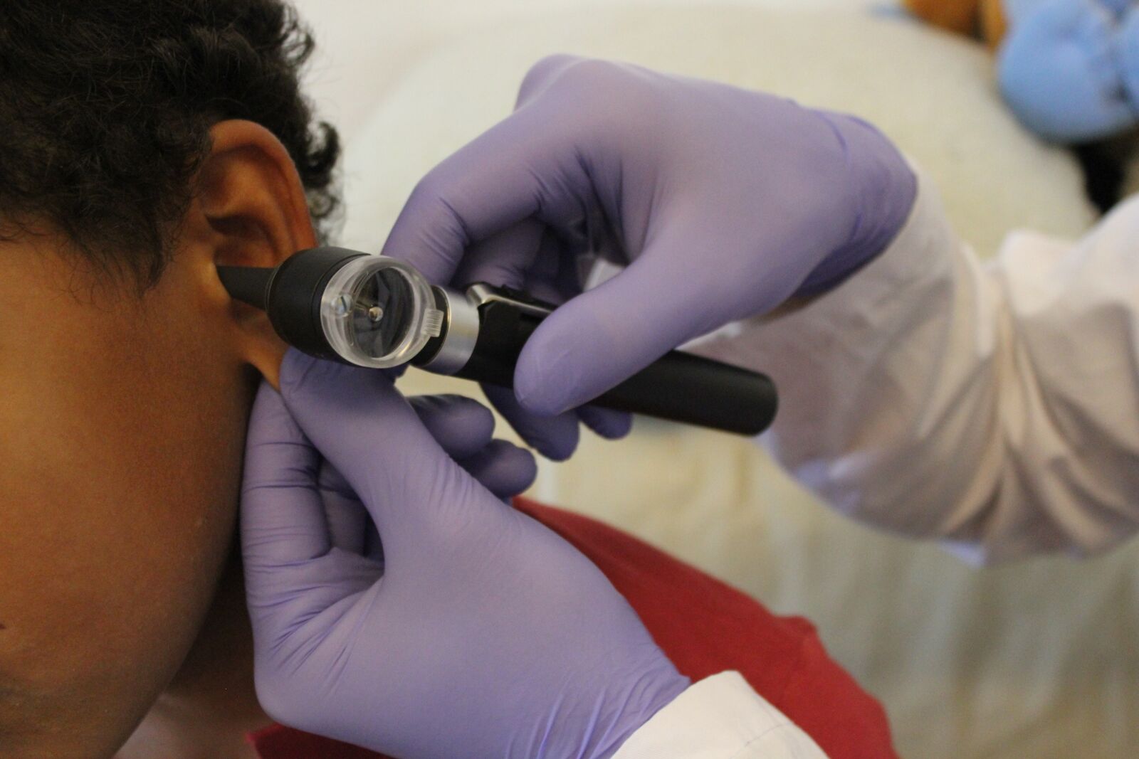 Canon EOS 550D (EOS Rebel T2i / EOS Kiss X4) sample photo. Doctor, treatment, dr photography