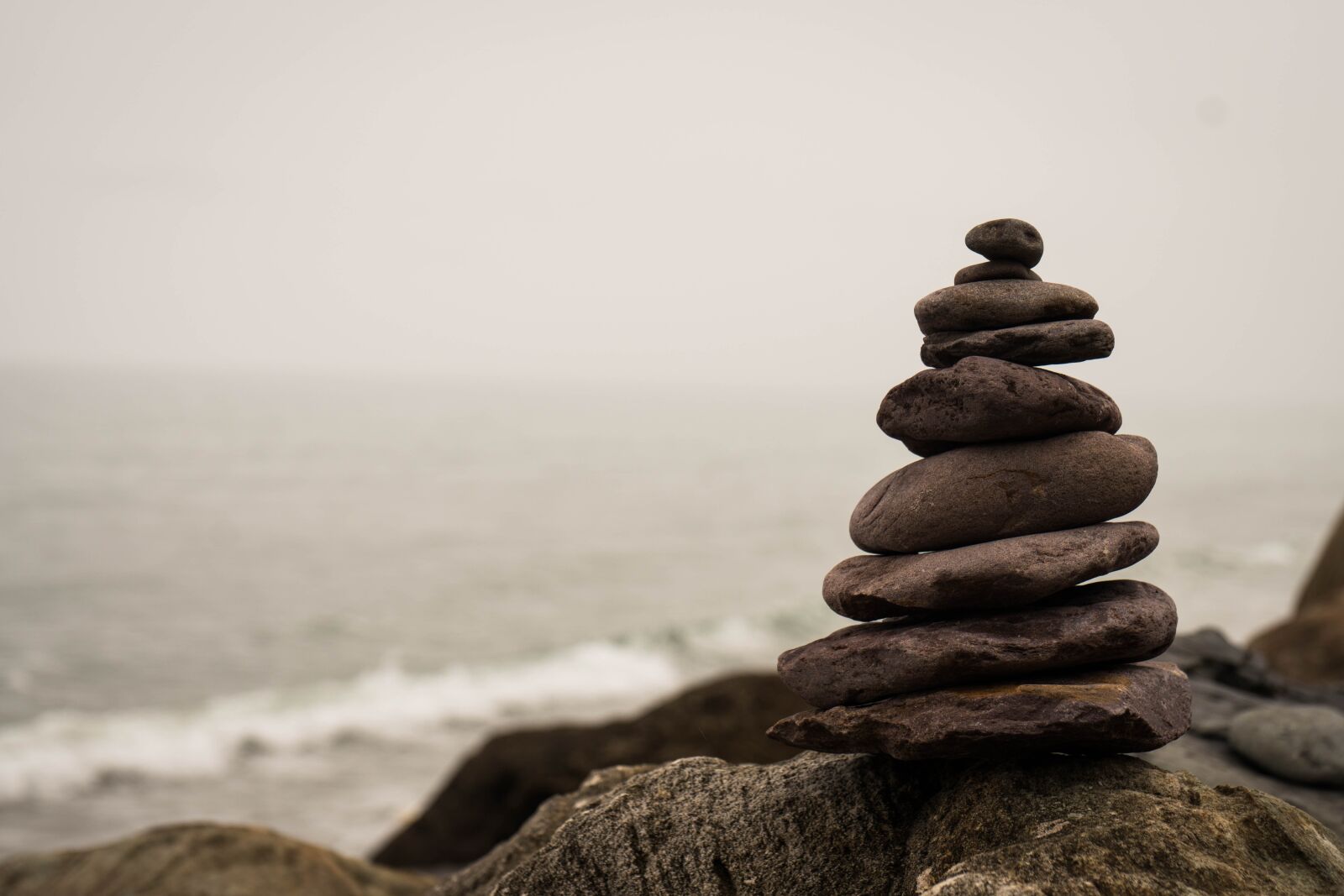 Sony a6500 + Sony Vario-Tessar T* E 16-70mm F4 ZA OSS sample photo. Balance, stone, nature photography