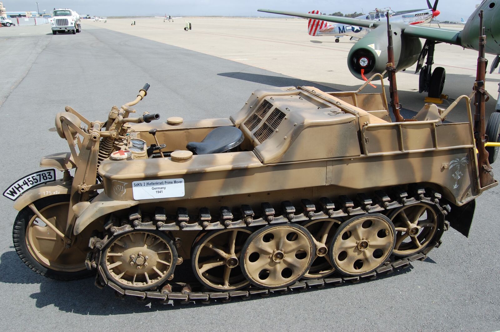 Nikon D40 sample photo. Wwii, tank, history photography