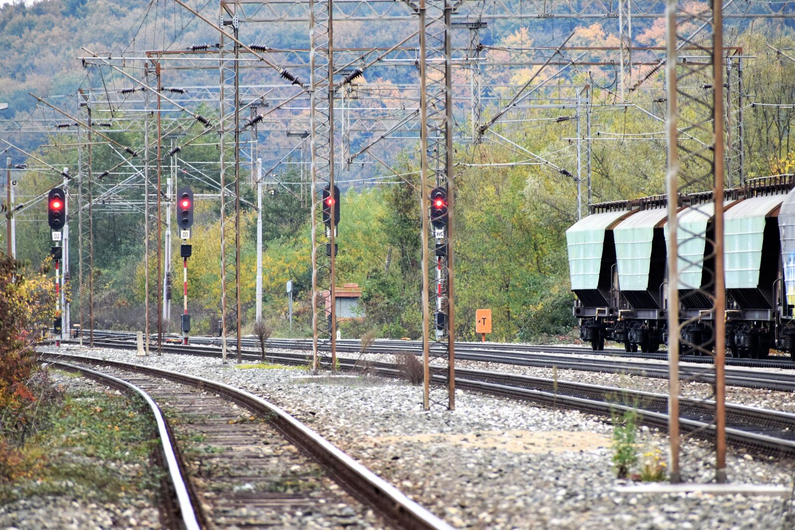 Nikon D3300 sample photo. Rail, red semaphore, transport photography