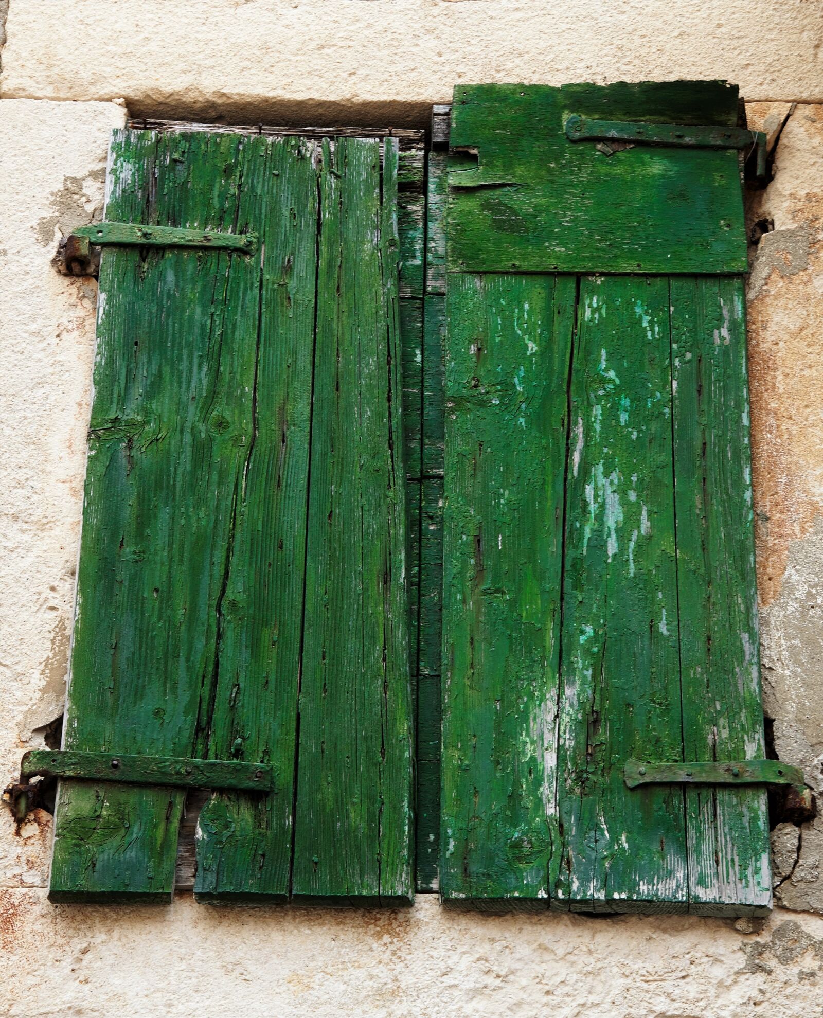 Sony Alpha NEX-7 sample photo. Old, window, doors photography
