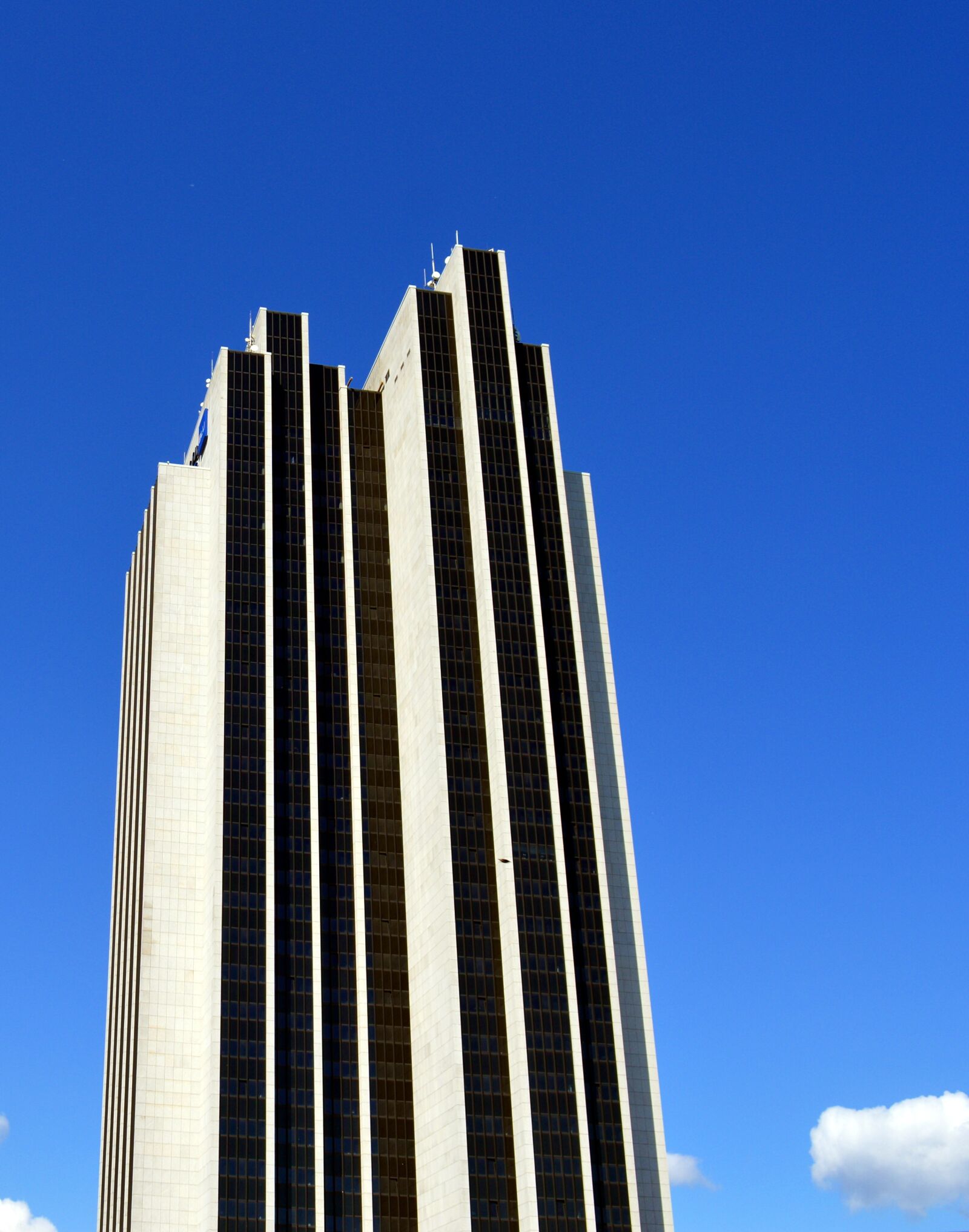 Nikon D3200 sample photo. Skyscraper, building, architecture photography