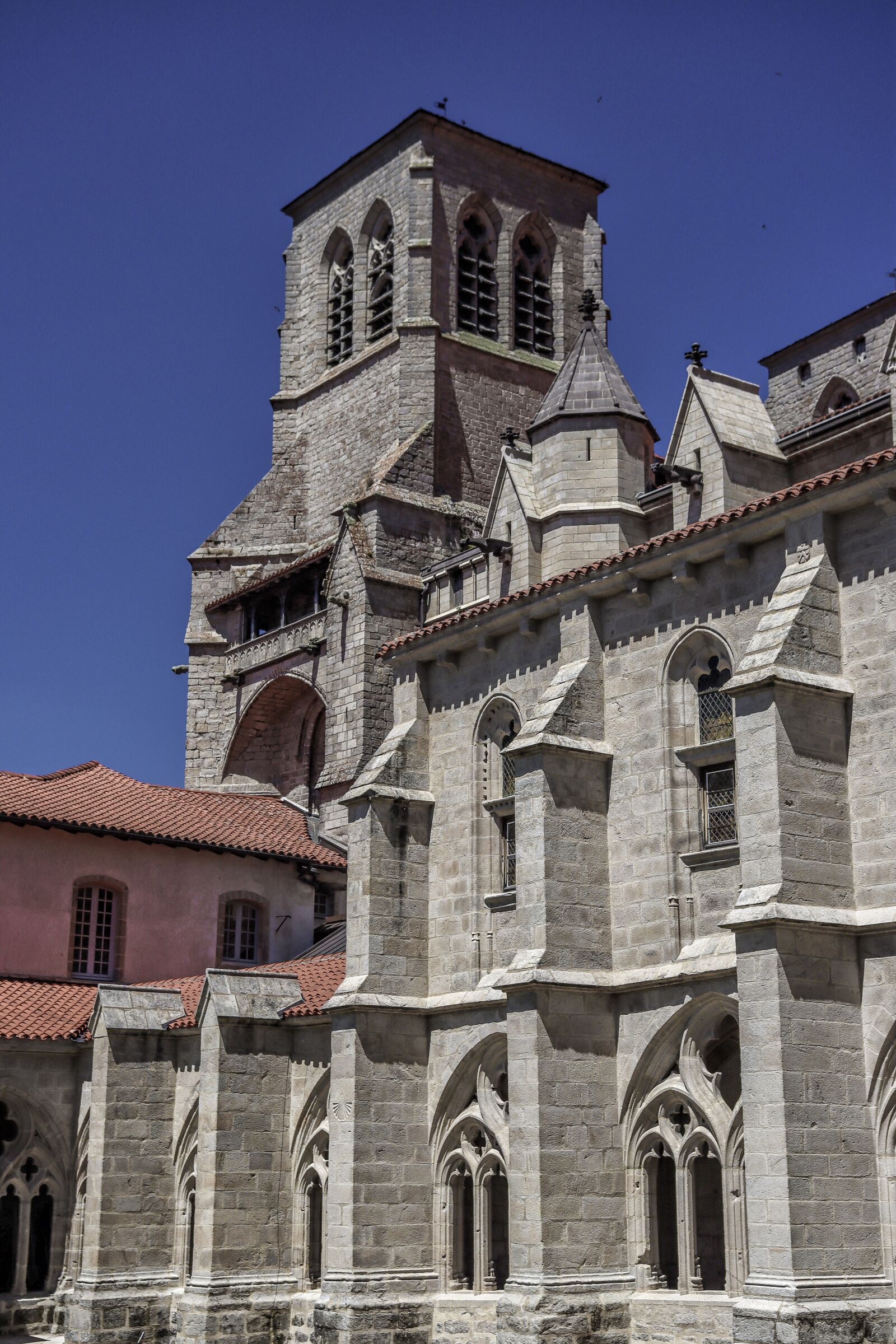 Canon EOS 90D sample photo. Architecture, landmark, church photography
