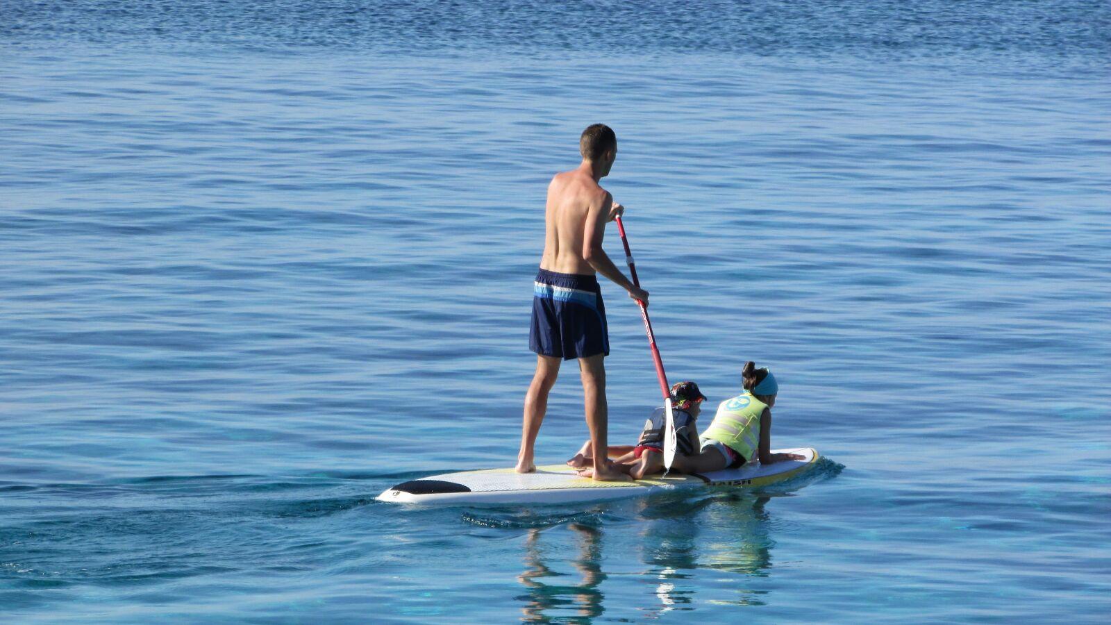 Canon PowerShot SX400 IS sample photo. Paddle, surfboard, vacation photography