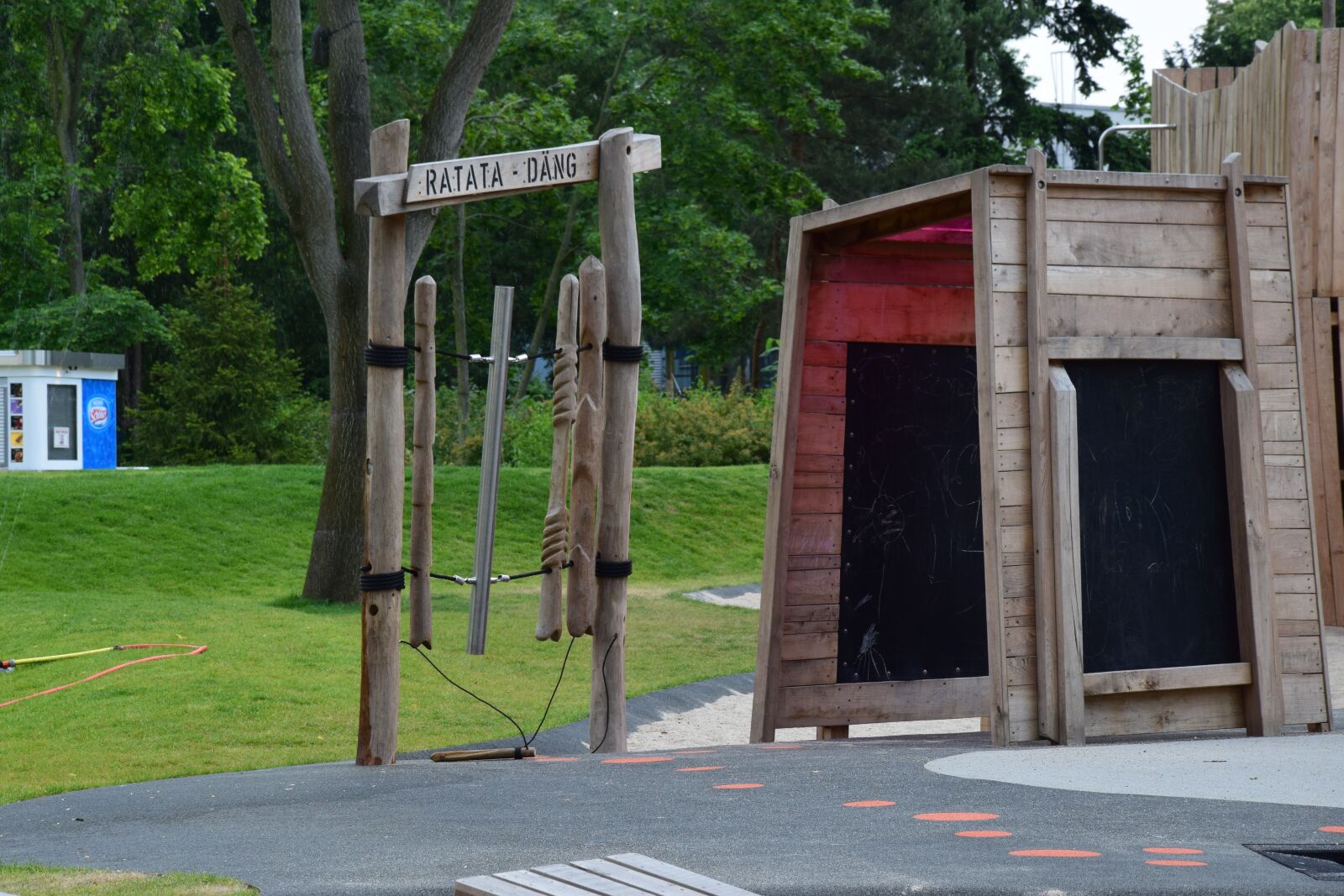 Nikon D5300 sample photo. Playground, wood, children photography