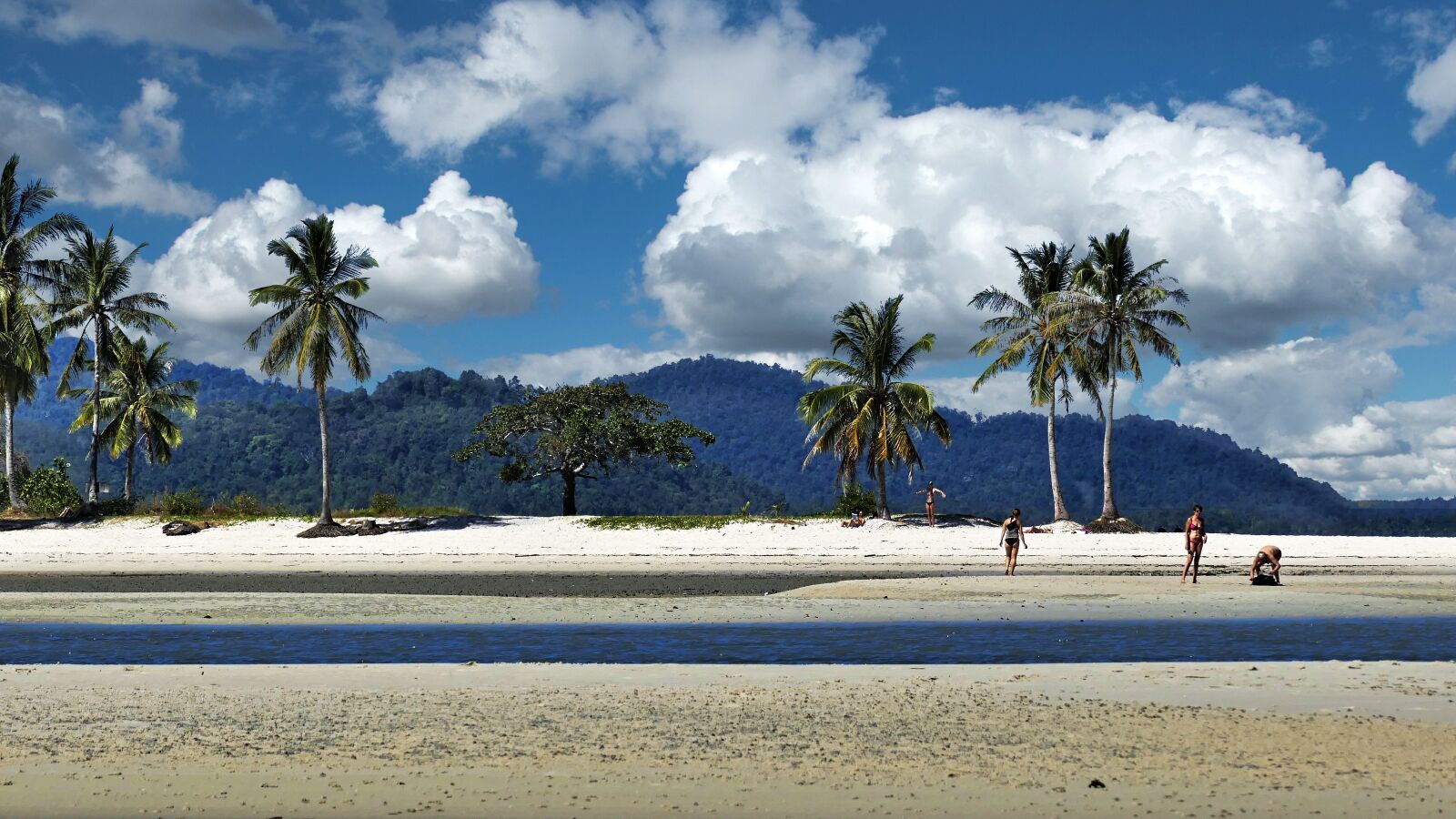 Panasonic Lumix DMC-FZ1000 sample photo. Thailand, island, boulders photography