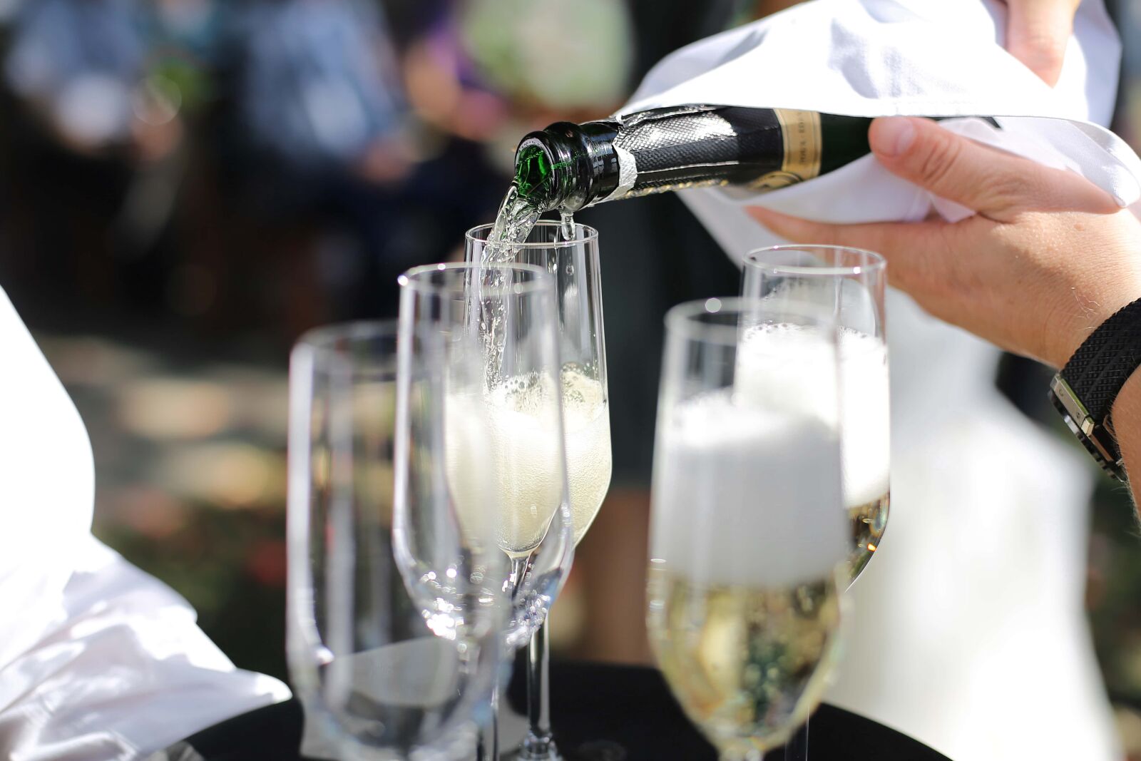 Canon EF 50mm F1.4 USM sample photo. Alcohol, champagne, drink, white photography