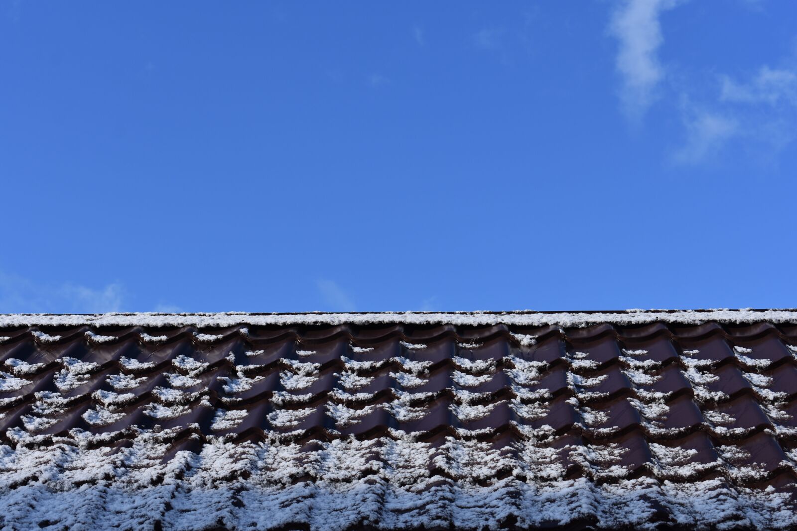 Nikon D3400 sample photo. Roof, snow, sky photography