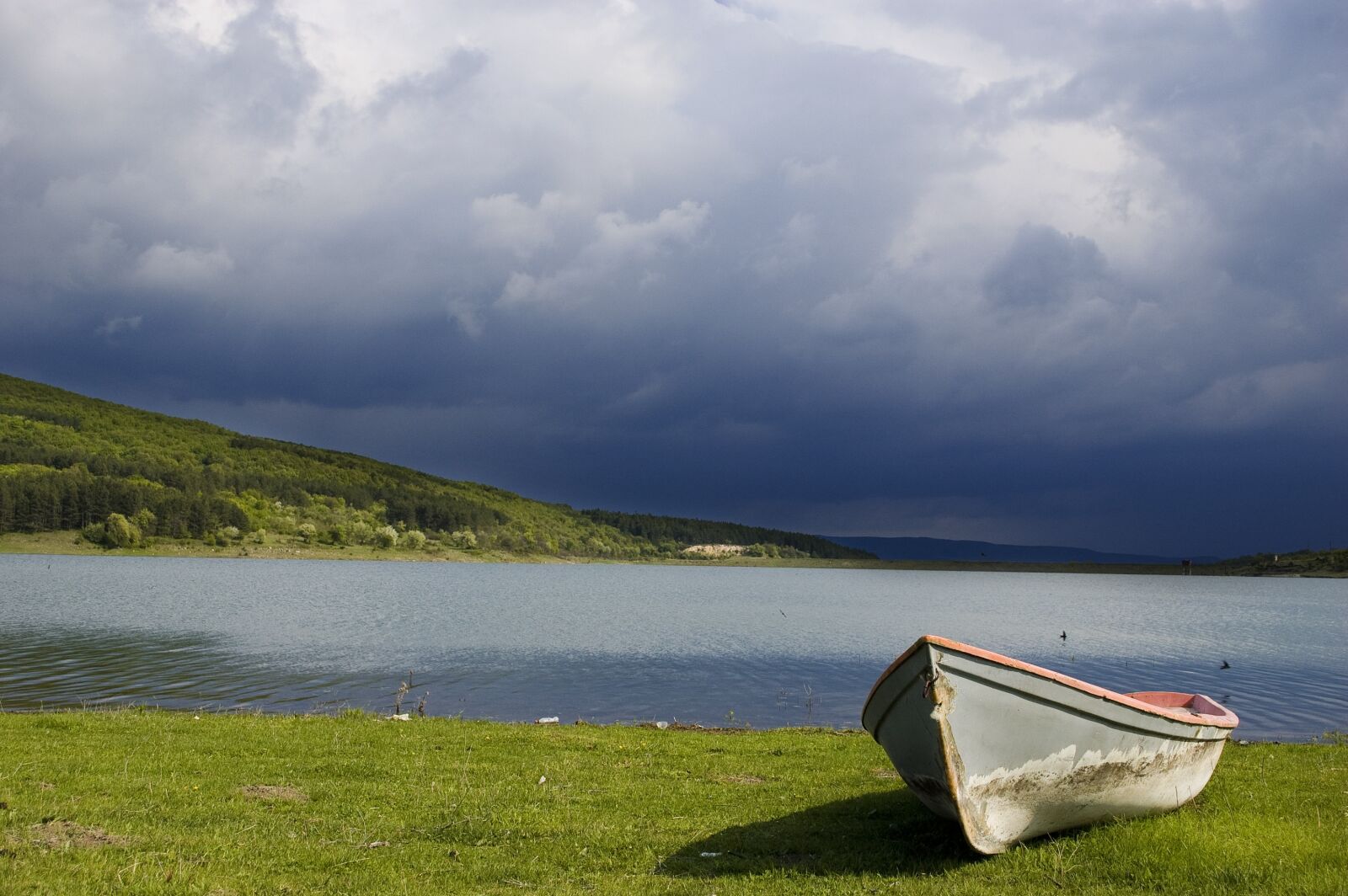 Nikon D40 sample photo. Boat, lake, dam photography