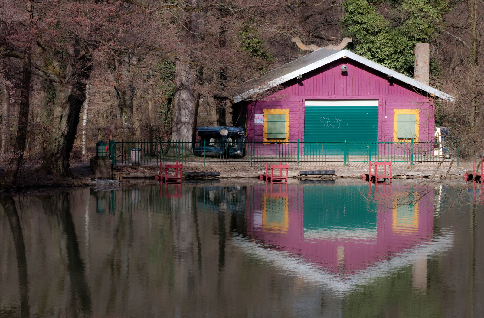 Nikon D90 sample photo. Architecture, boat, house, building photography