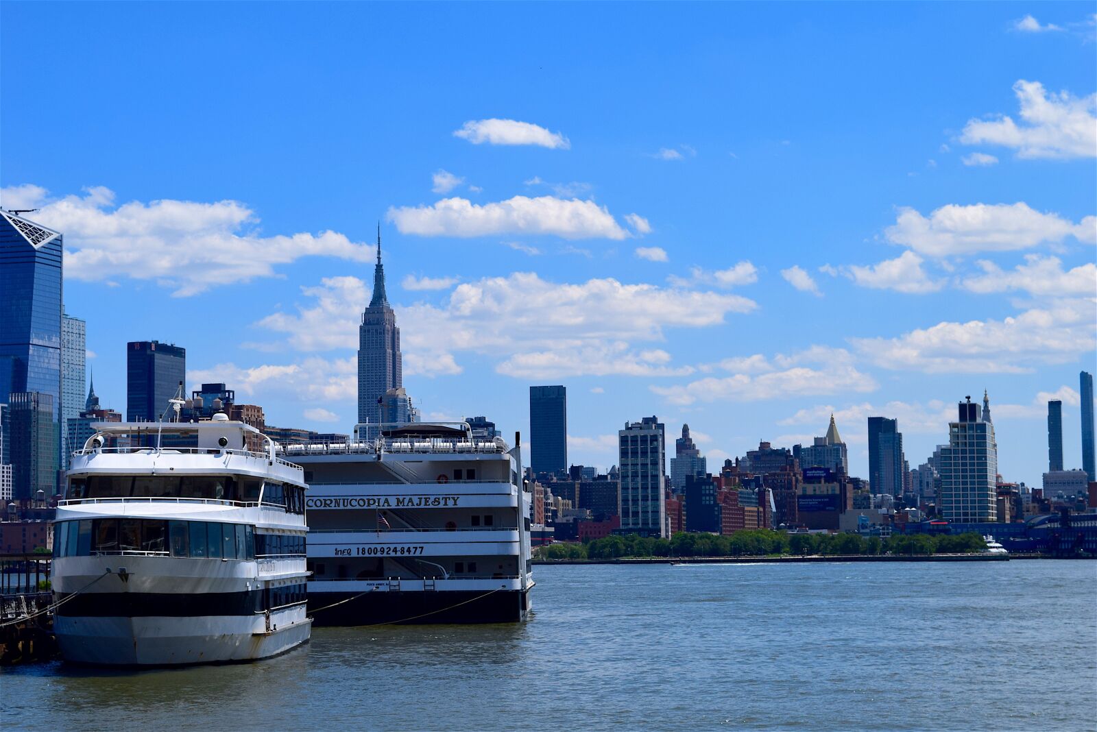 Nikon D3300 sample photo. Cruise ship, new york photography
